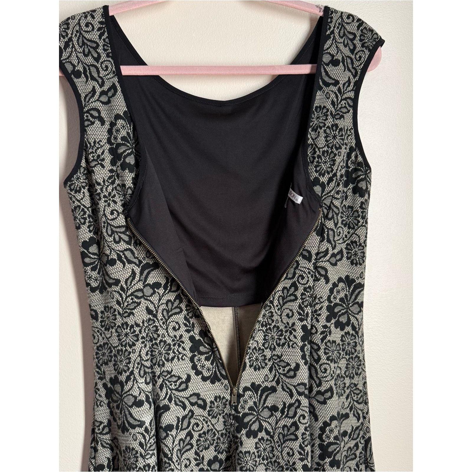 MAGGY LONDON Maggy London Lace Design Dress Size 8 Romantic Whimsygoth Size M / US 6-8 / IT 42-44 - 6 Thumbnail