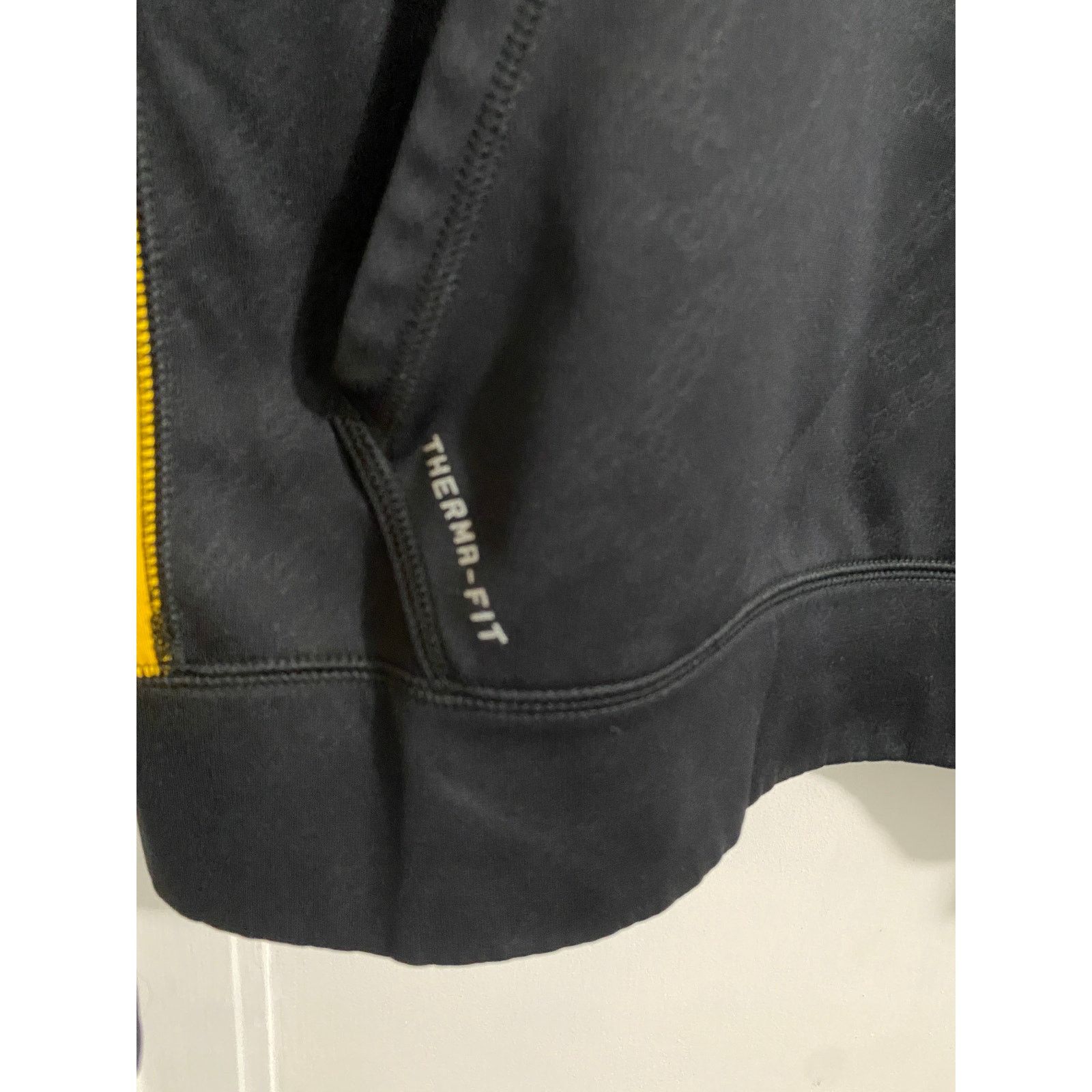 Nike University of Iowa Hawkeyes Nike Therma-Fit Hoodie Size M Size US M / EU 48-50 / 2 - 3 Thumbnail