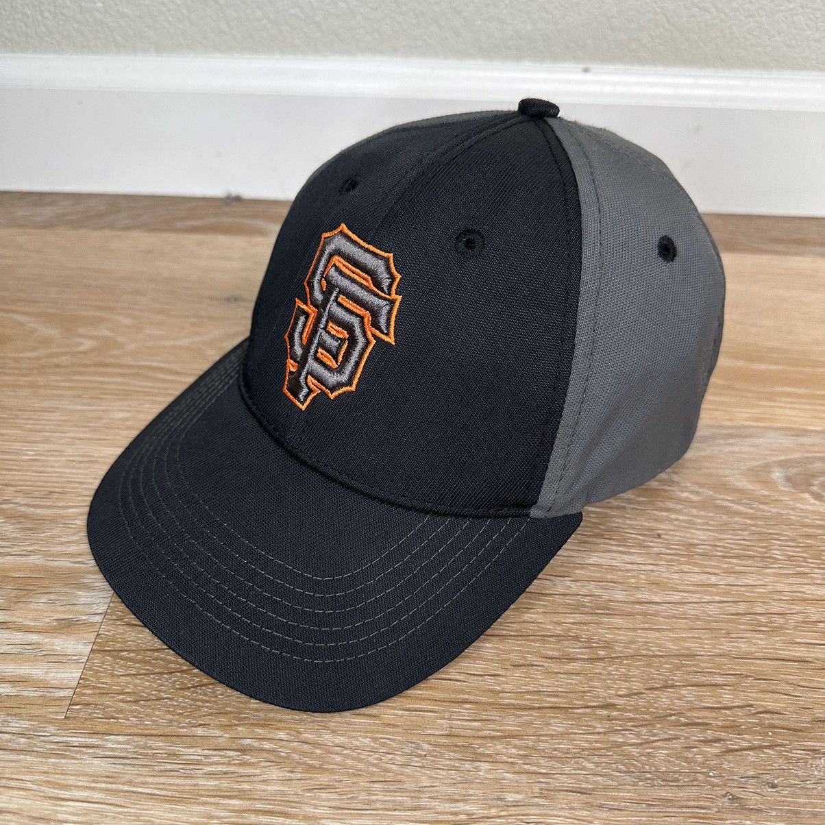 Other NWOT San Francisco Giants Adjustable Strapback Cap Hat Size ONE SIZE - 3 Thumbnail