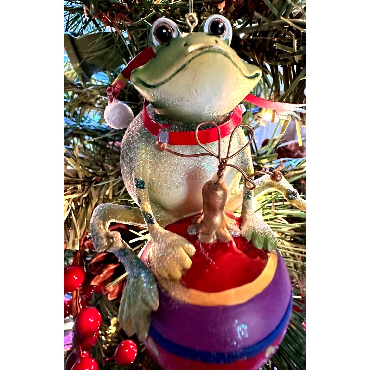 Vintage Vintage Frog Ornament Christmas Sitting On Ornament Whimsica Size ONE SIZE - 10 Thumbnail