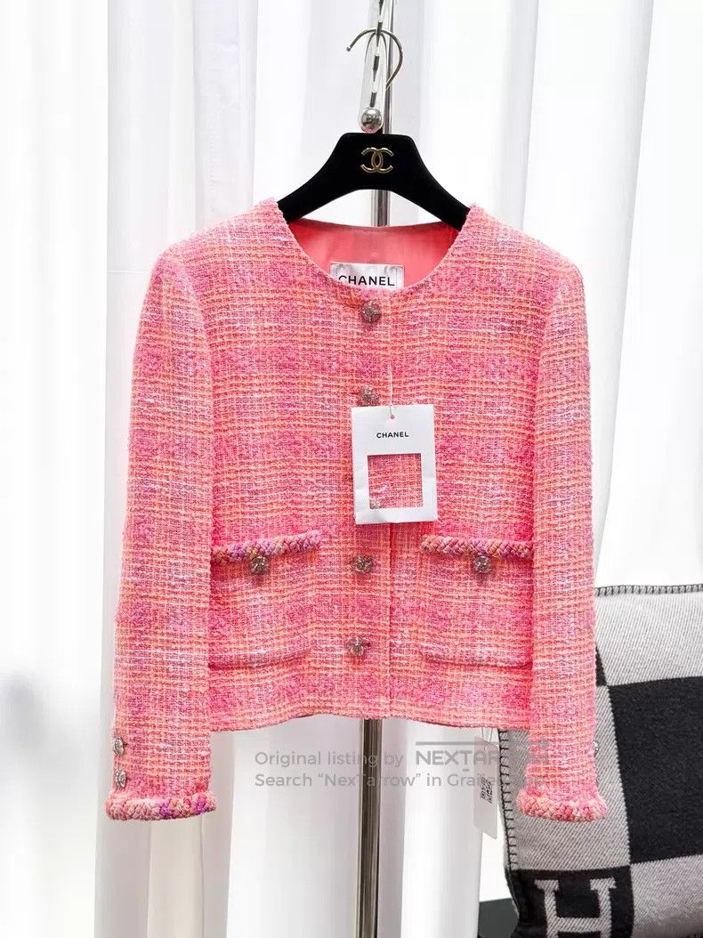 Chanel Chanel Tweed round-neck short coat Size XXS / US 00 / IT 34 - 1 Thumbnail