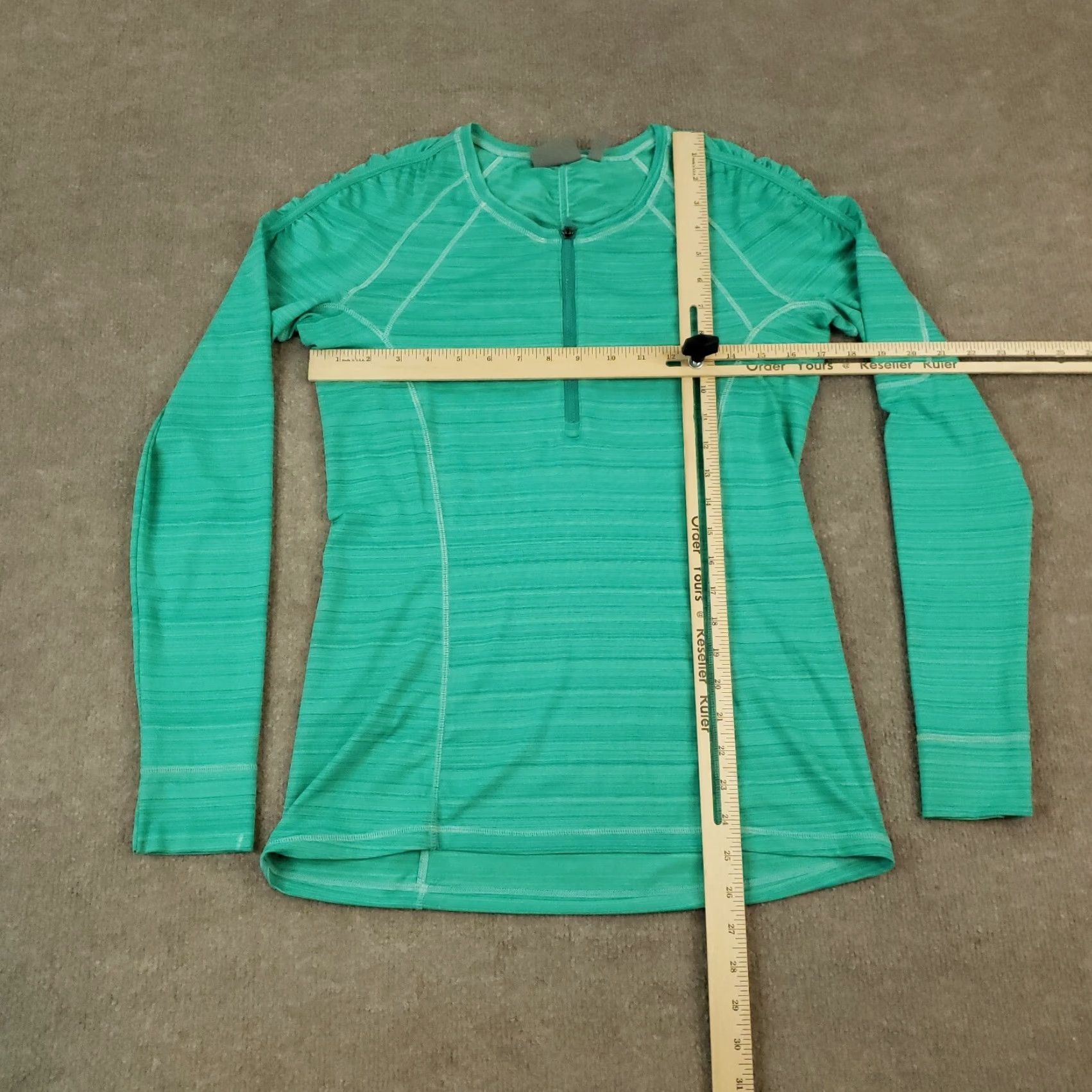 Athleta Athleta Womens Green Long Sleeve 1/4 Zip Pullover Sweatshirt Medium Size M / US 6-8 / IT 42-44 - 2 Thumbnail