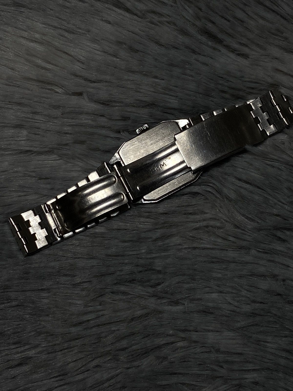 Jewelry × Vintage Vintage Luch Mechanical Watch USSR | Japanese Brand Size ONE SIZE - 5 Thumbnail