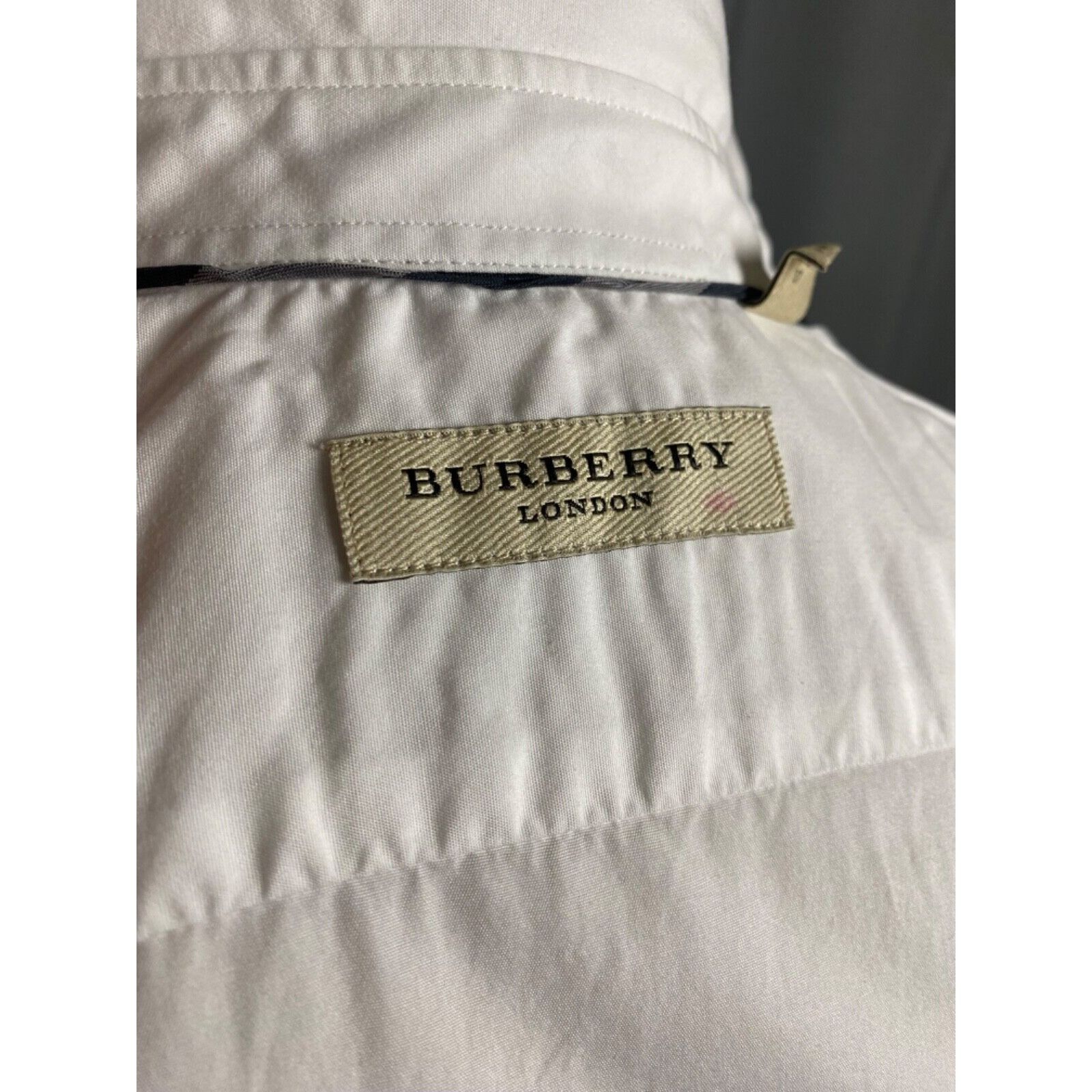 Burberry Burberry Men's White Longsleeve Shirt Size 15 - 38 Size US M / EU 48-50 / 2 - 9 Thumbnail