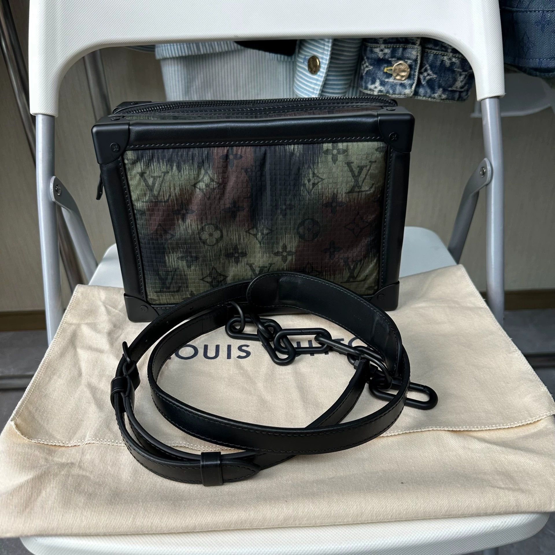 Louis Vuitton Louis Vuitton Soft Trunk Camo Chain Bag Size ONE SIZE - 1 Thumbnail