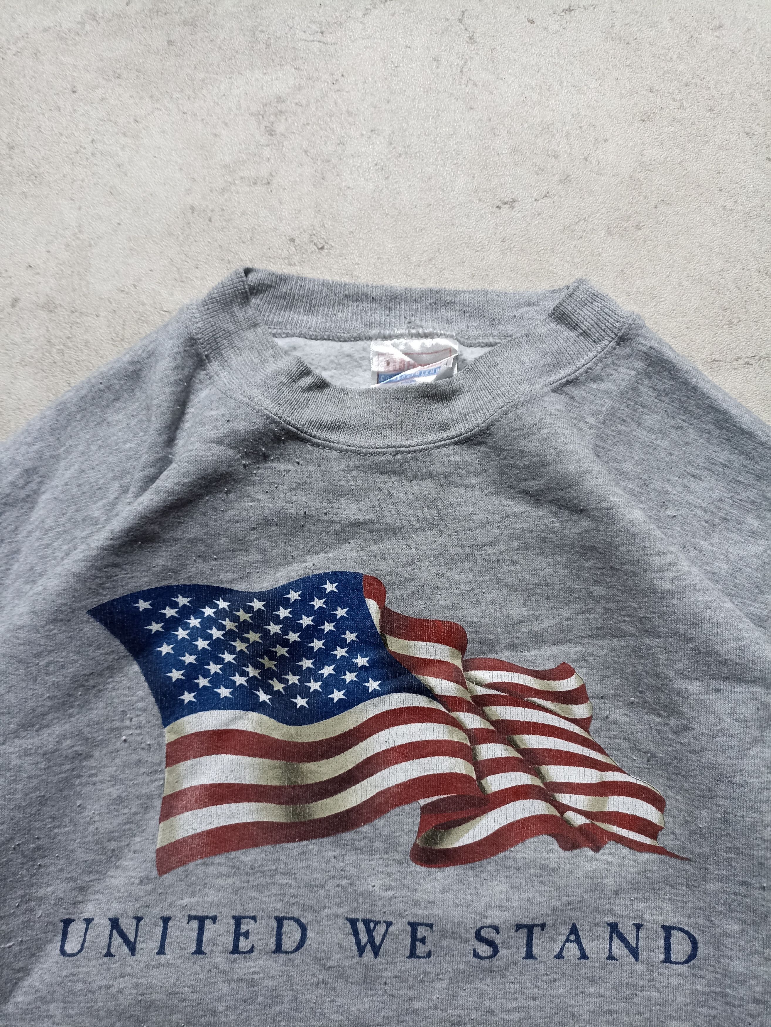 Other Vintage United We Stand Sweartshirt USA American Flag Size US L / EU 52-54 / 3 - 5 Thumbnail