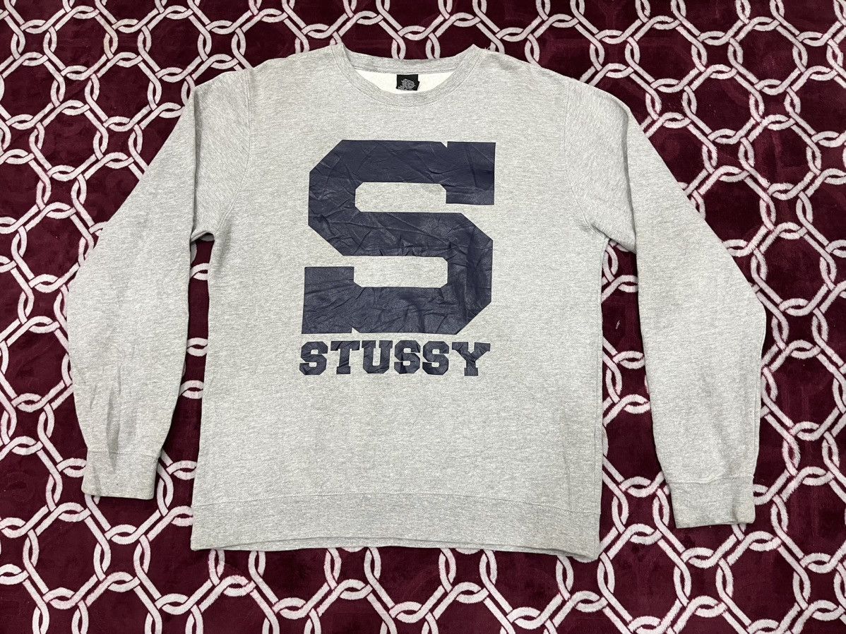 image of Crazy Stussy Big Logo S Sweatshirt in Grey, Men's (Size Large)