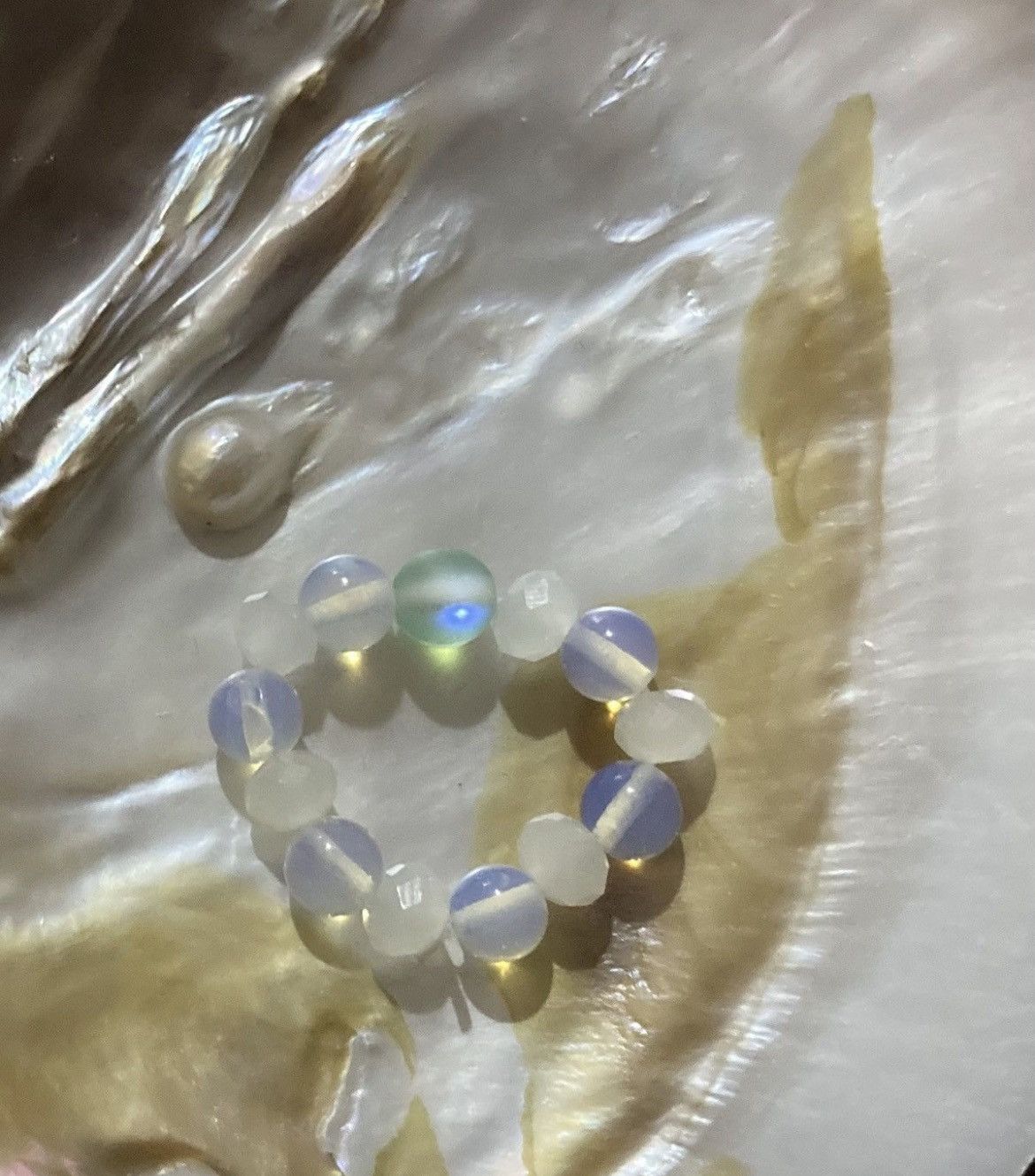 Other Irredecent Y2K ring Size ONE SIZE - 1 Preview