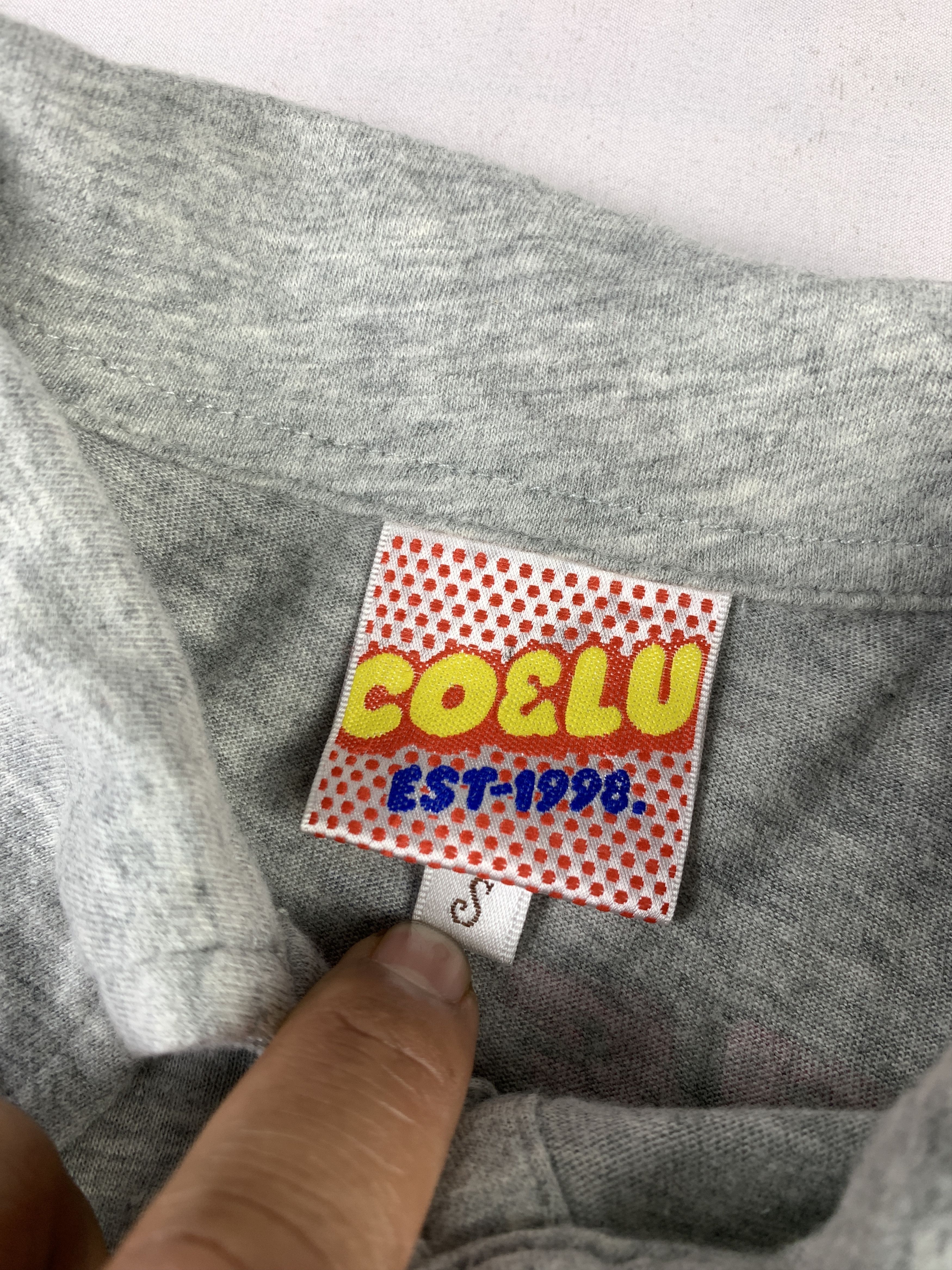 Japanese Brand CO&LU Gray Online Type Graphic Polo (S) Size S / US 4 / IT 40 - 8 Thumbnail