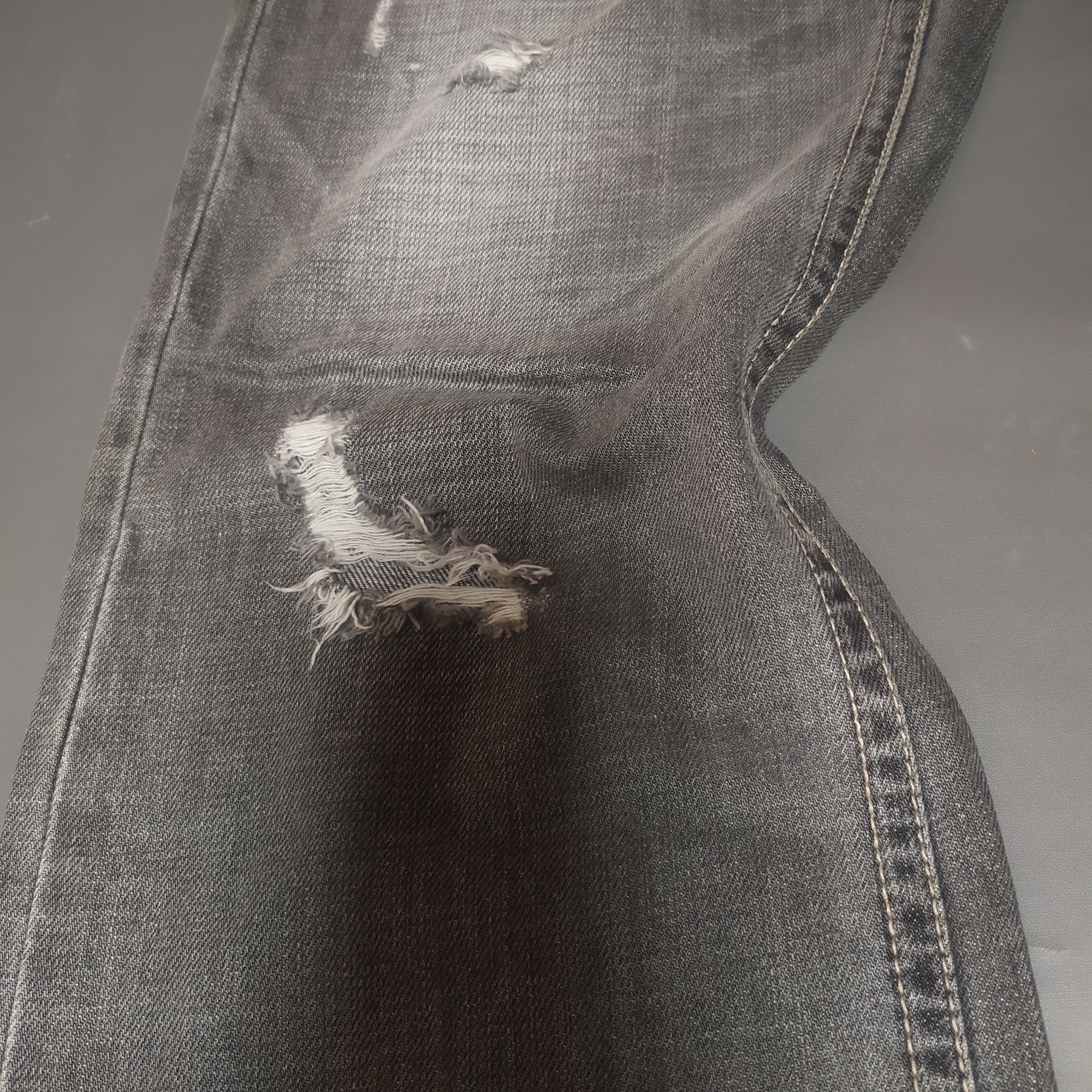 If Six Was Nine DOHC Skull Jeans Size US 33 - 11 Thumbnail