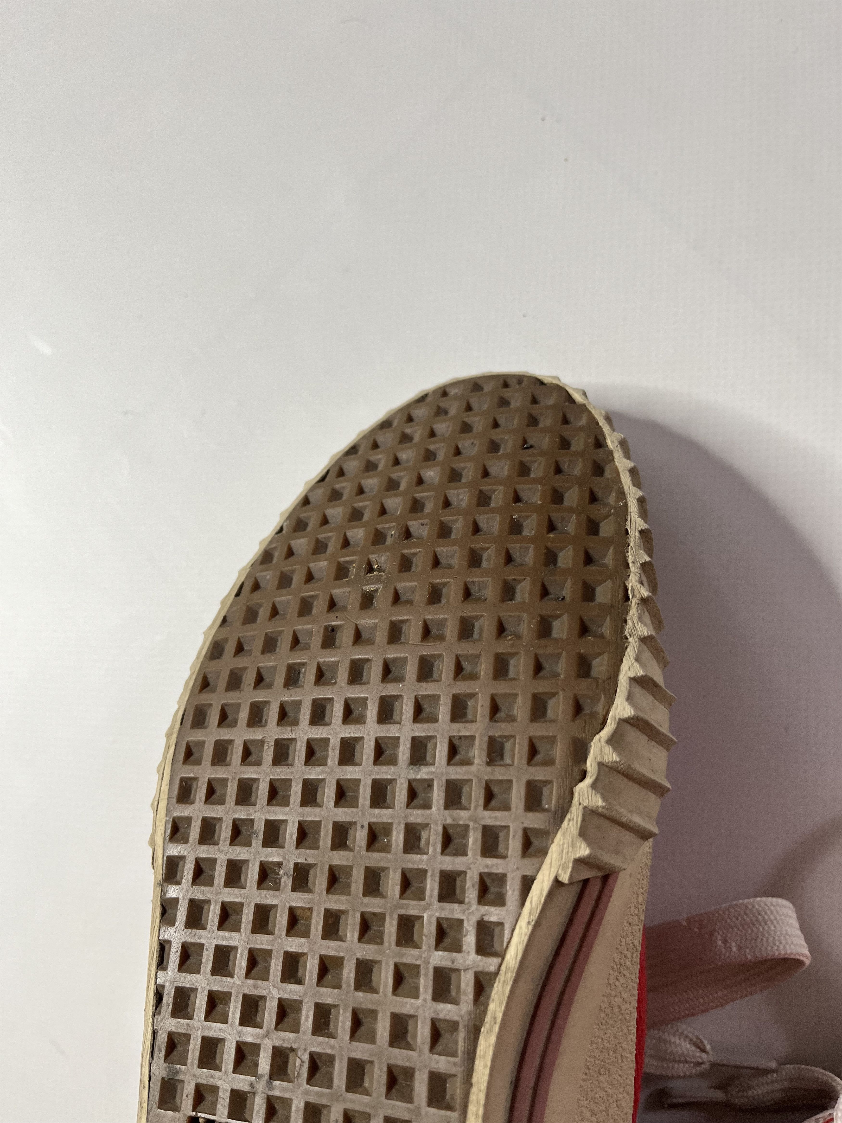 Acne Studios Acne Studios red low sneakers Size US 7.5 / IT 37.5 - 11 Thumbnail