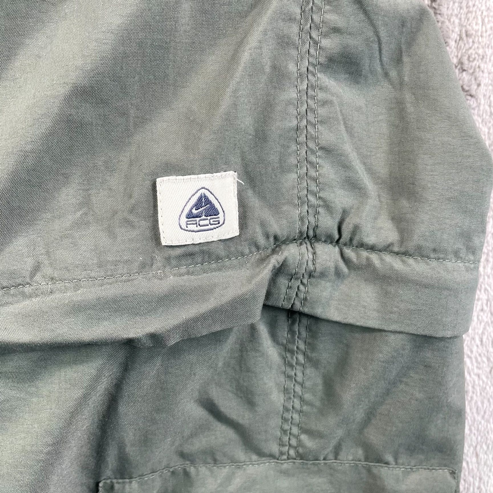 Nike ACG VINTAGE Nike ACG Cargo Convertible Pants Women M Military Green Paratrooper Straight Leg Size 32" / US 10 / IT 46 - 6 Thumbnail