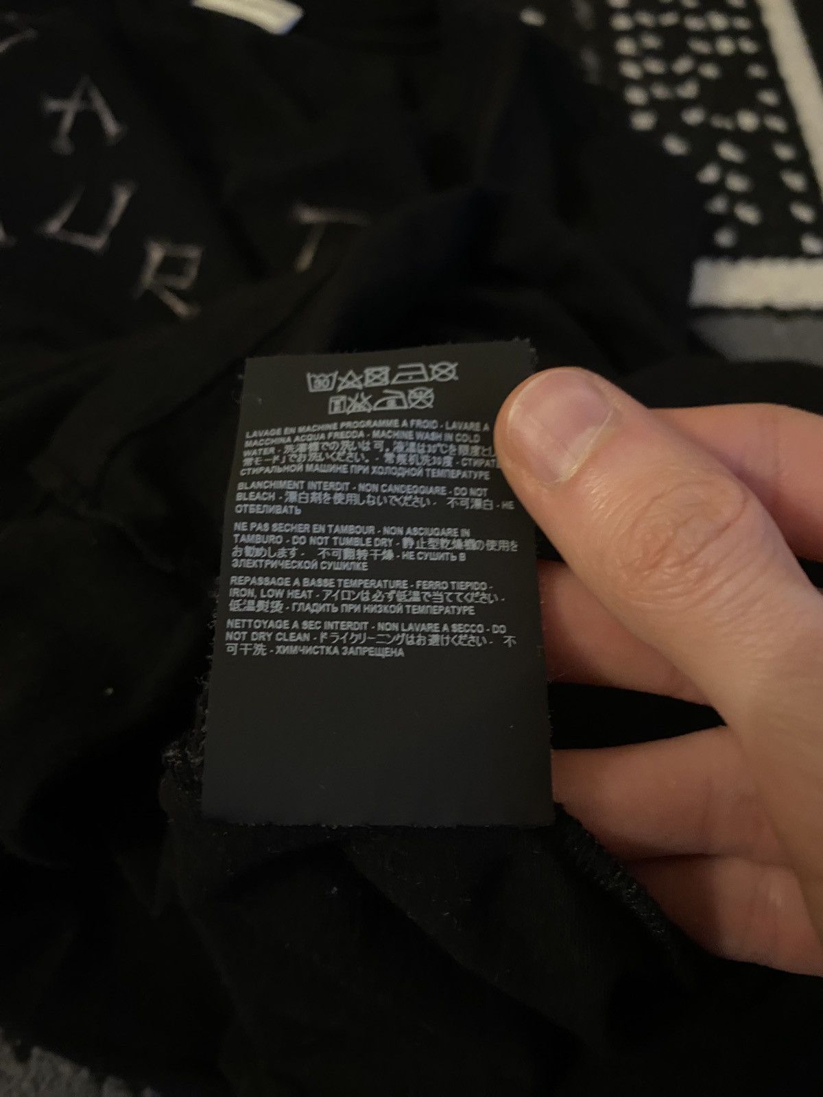 Saint Laurent Paris Saint laurent nail black tee Size US S / EU 44-46 / 1 - 6 Thumbnail
