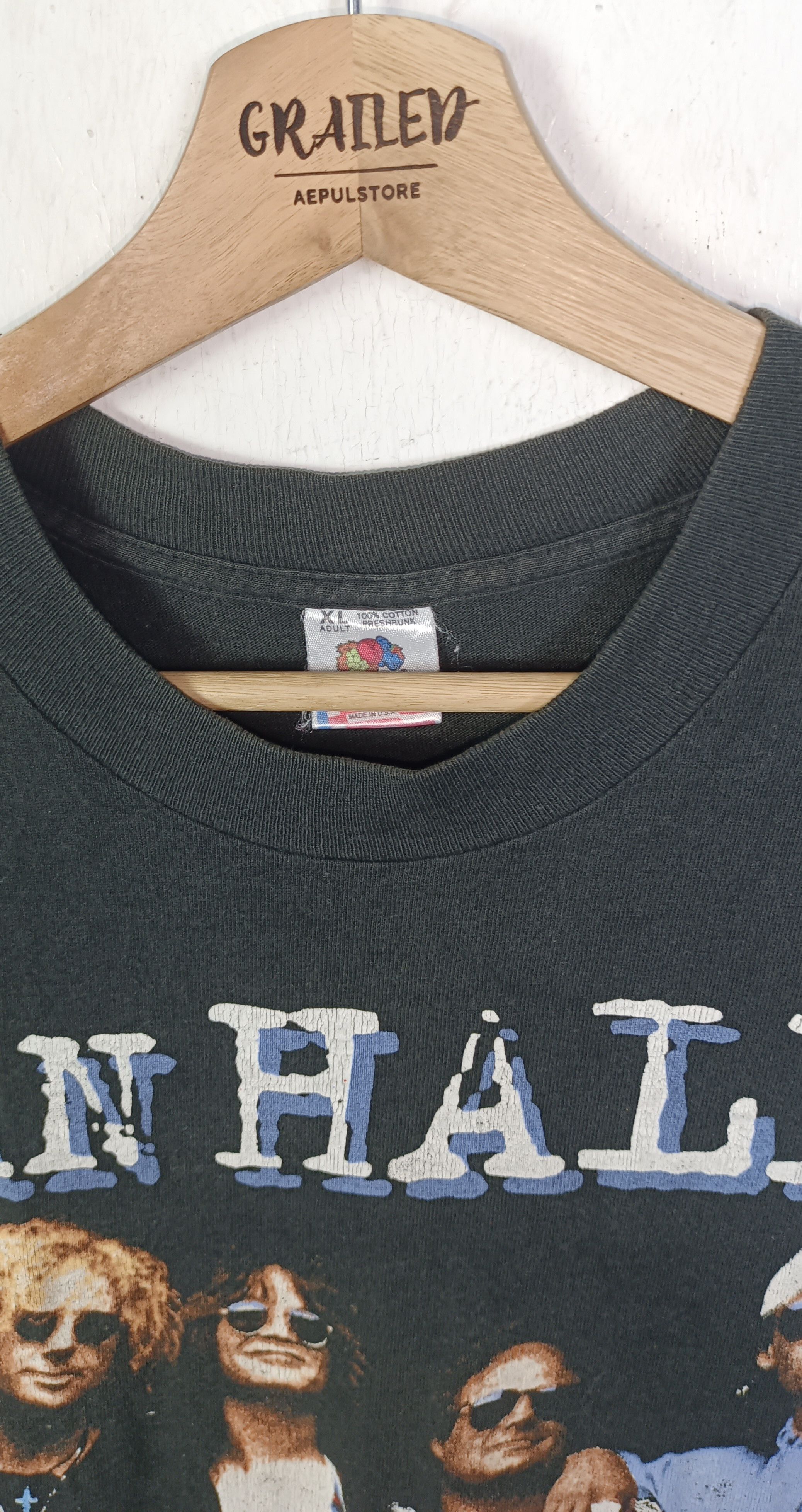 Band Tees Vintage🔥 Van Halen Live Tour 1993 Size US M / EU 48-50 / 2 - 8 Thumbnail