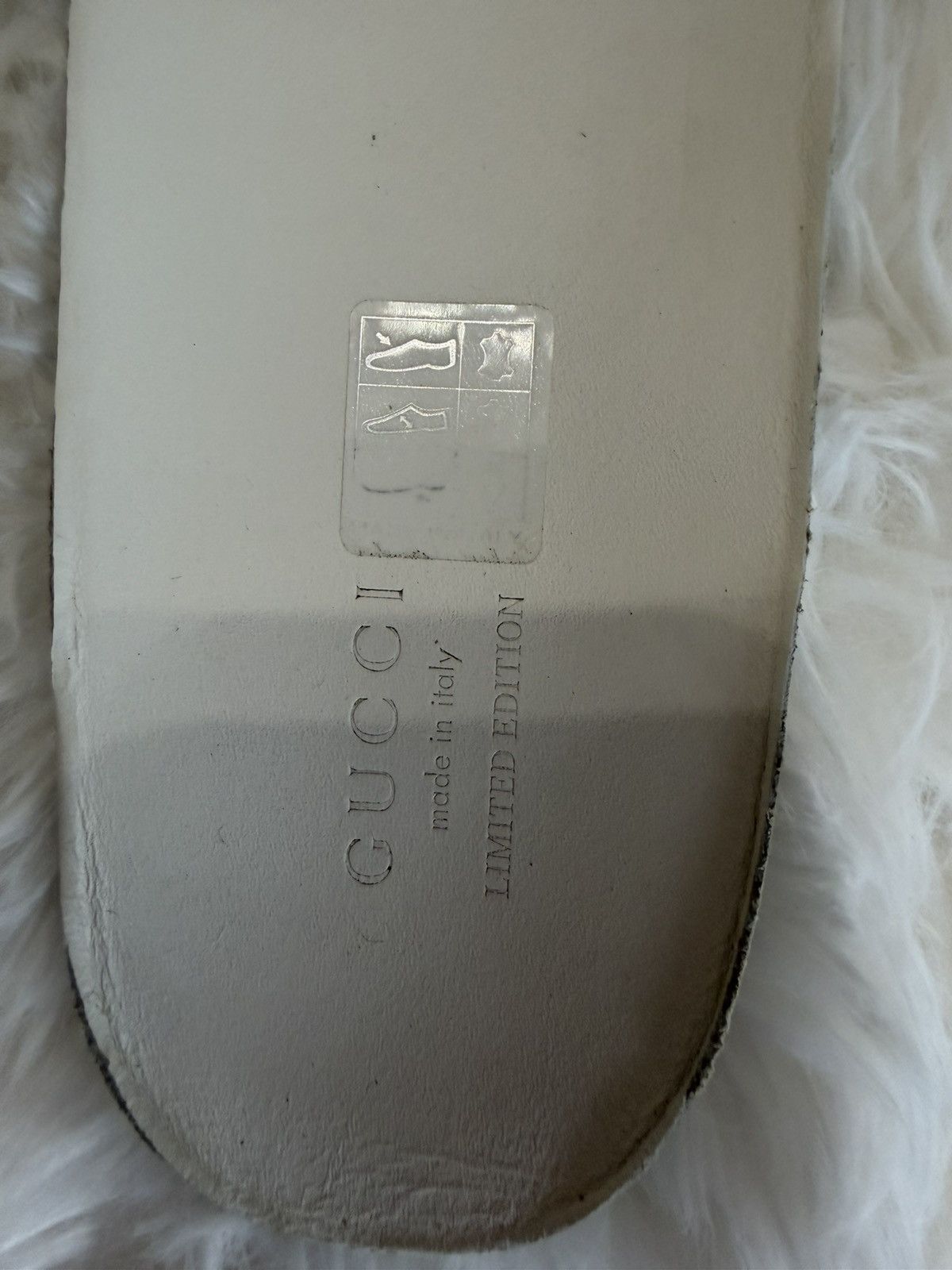 Gucci Gucci Ace "Year of the Dog" Limited Edition Size US 9 / IT 39 - 12 Thumbnail