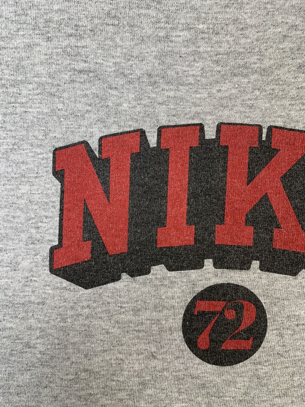 Other Vintage Nike 72 Big Logo T-shirt Size US L / EU 52-54 / 3 - 12 Thumbnail