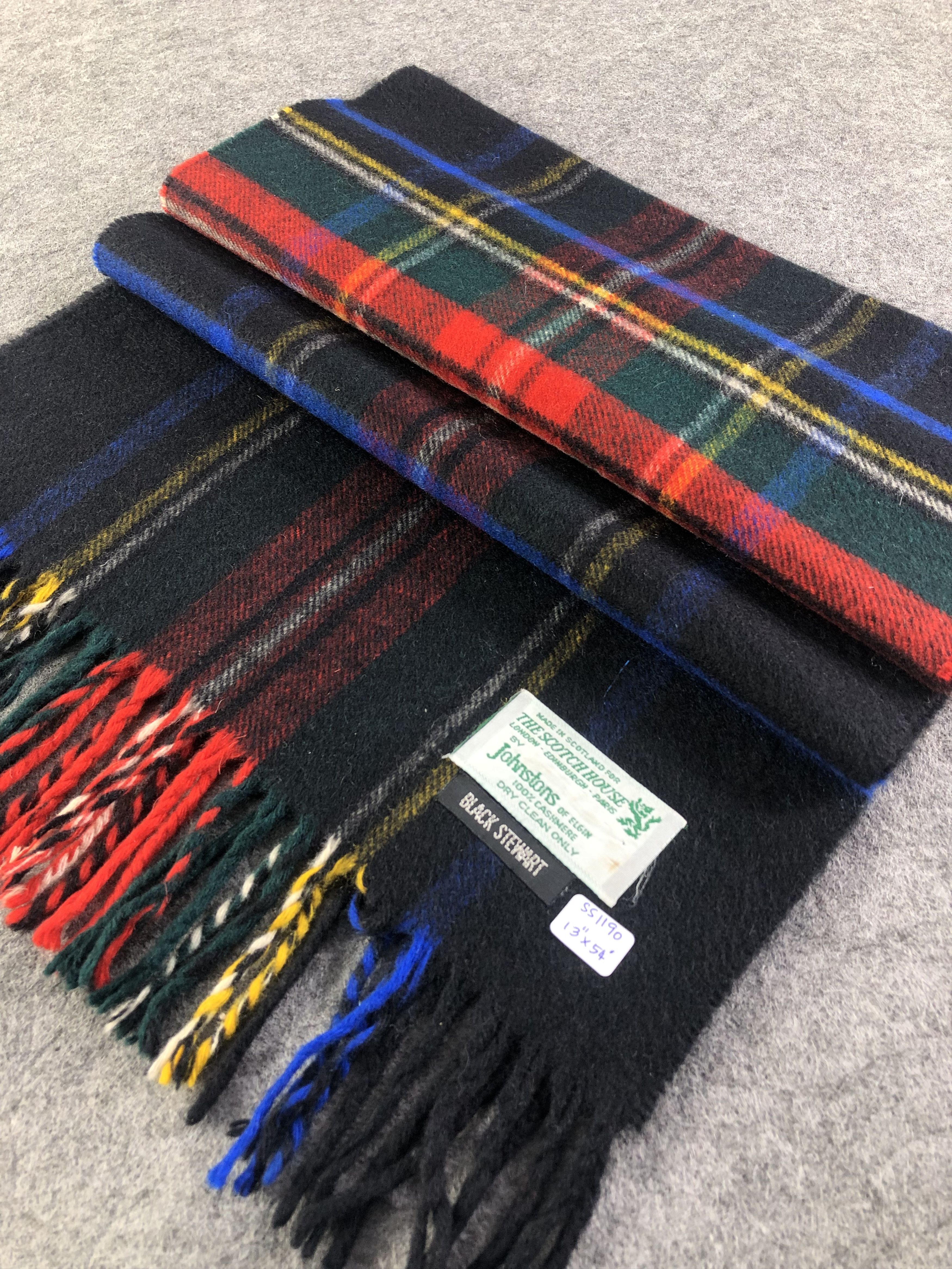 Johnstons Of Elgin Johnstons Of Elgin Scarf / Muffler / Neckwear Size ONE SIZE - 3 Thumbnail