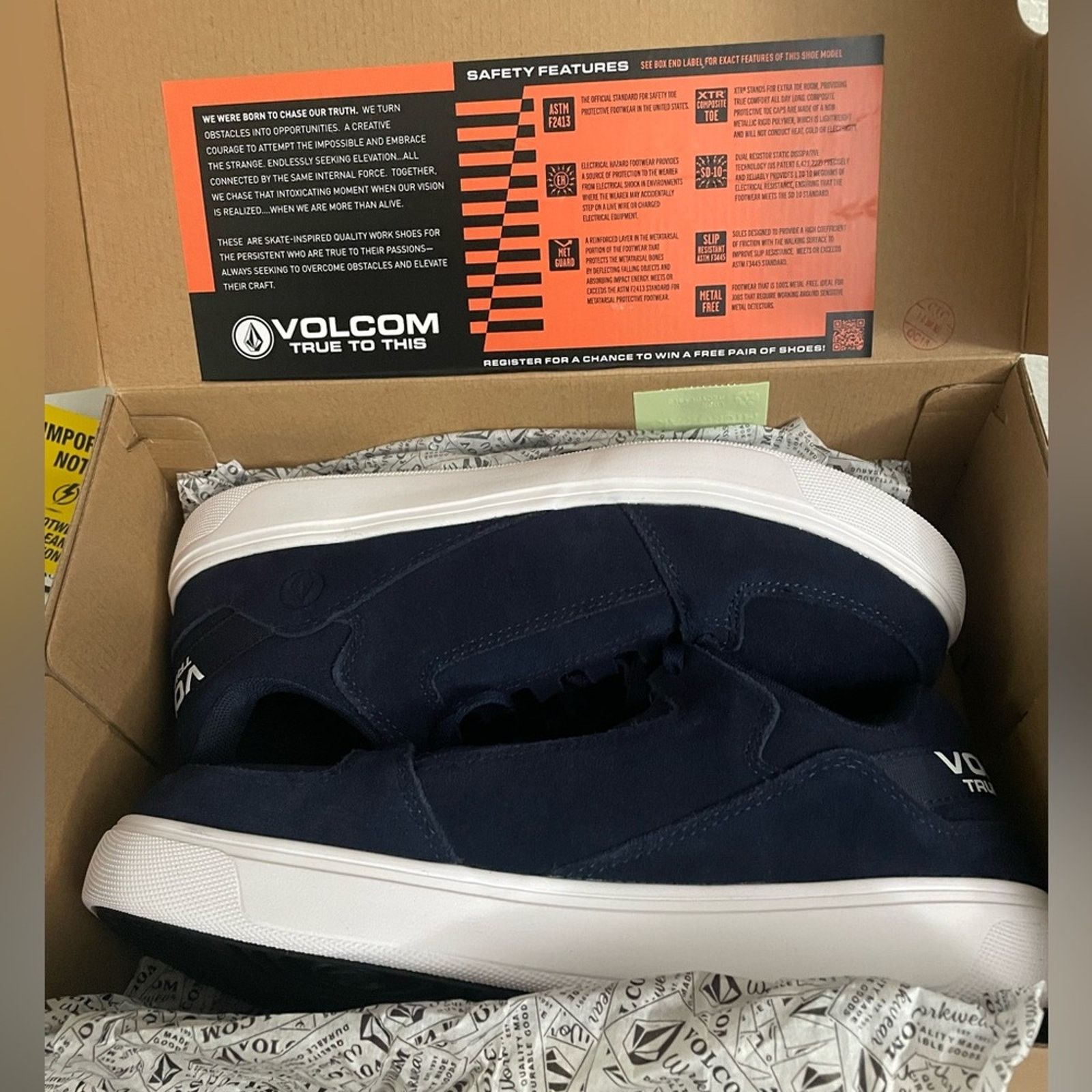 Volcom Volcom Evolve Men Safety Toe Skate Shoe Comp Toe Suede 12M Size US 12 / EU 45 - 11 Thumbnail
