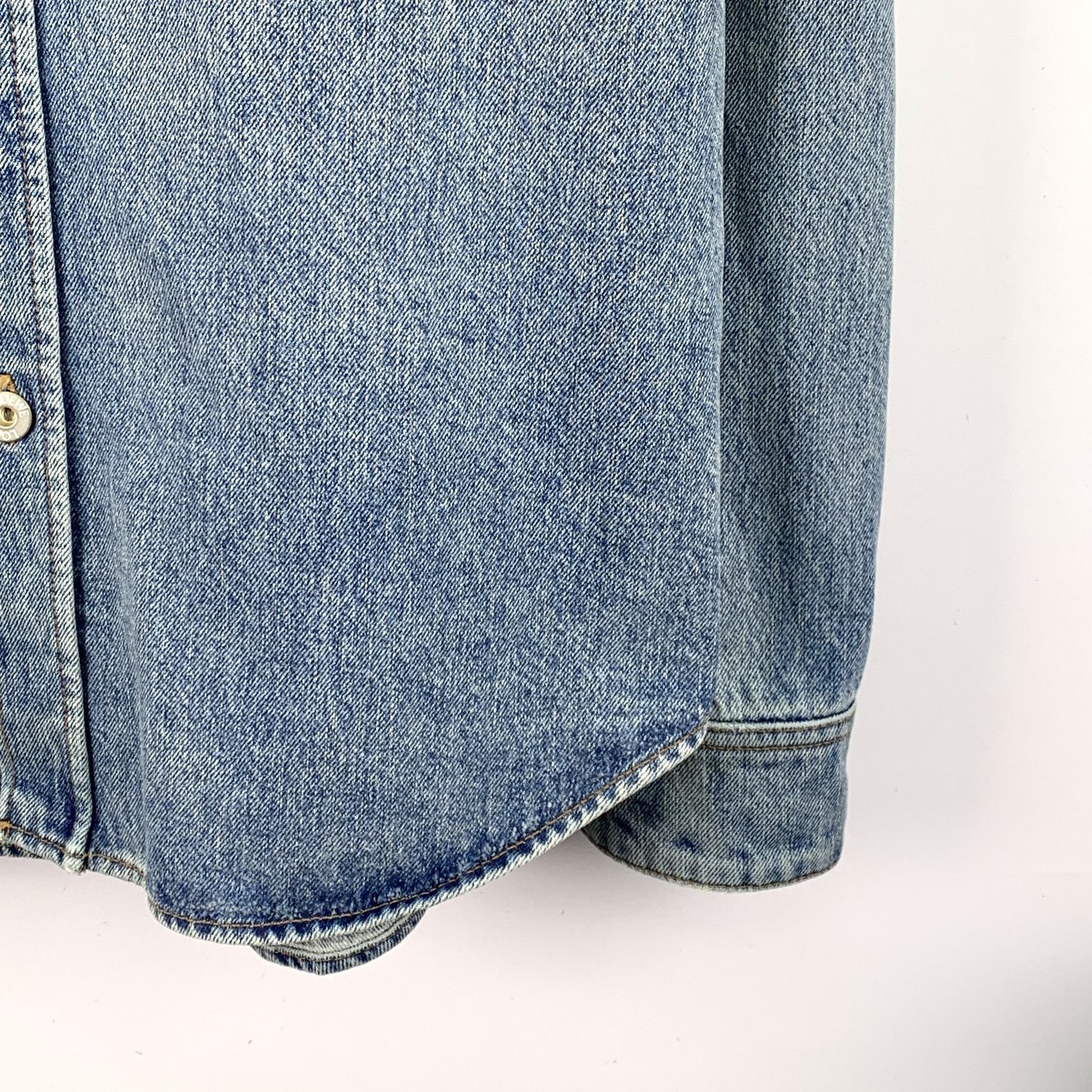 Loewe Loewe Logo Embroidered Denim Shirt Blue (44) Size US S / EU 44-46 / 1 - 4 Thumbnail