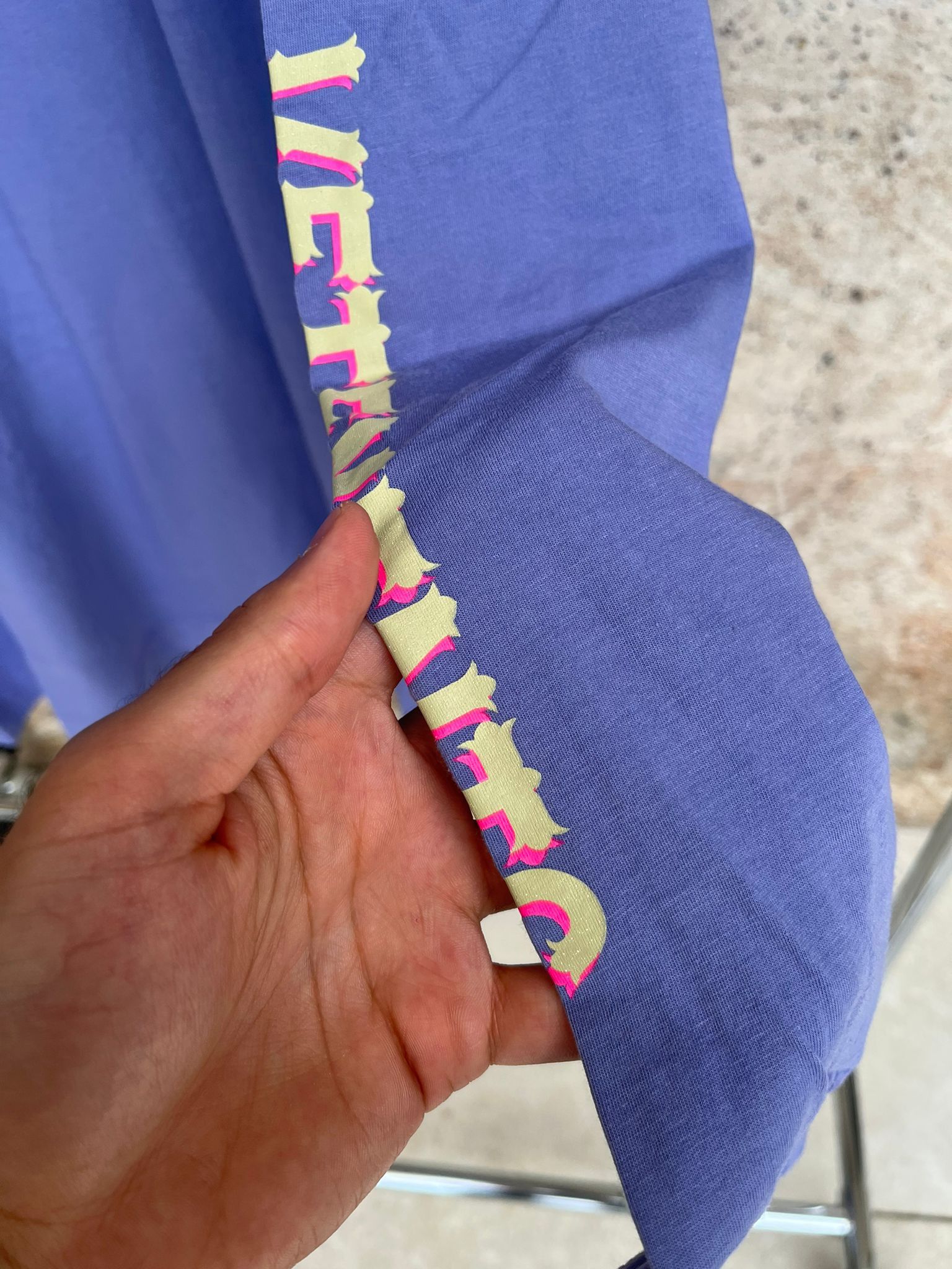 Vetements Surfer Logo T-Shirt LS in Violet Size US M / EU 48-50 / 2 - 3 Thumbnail