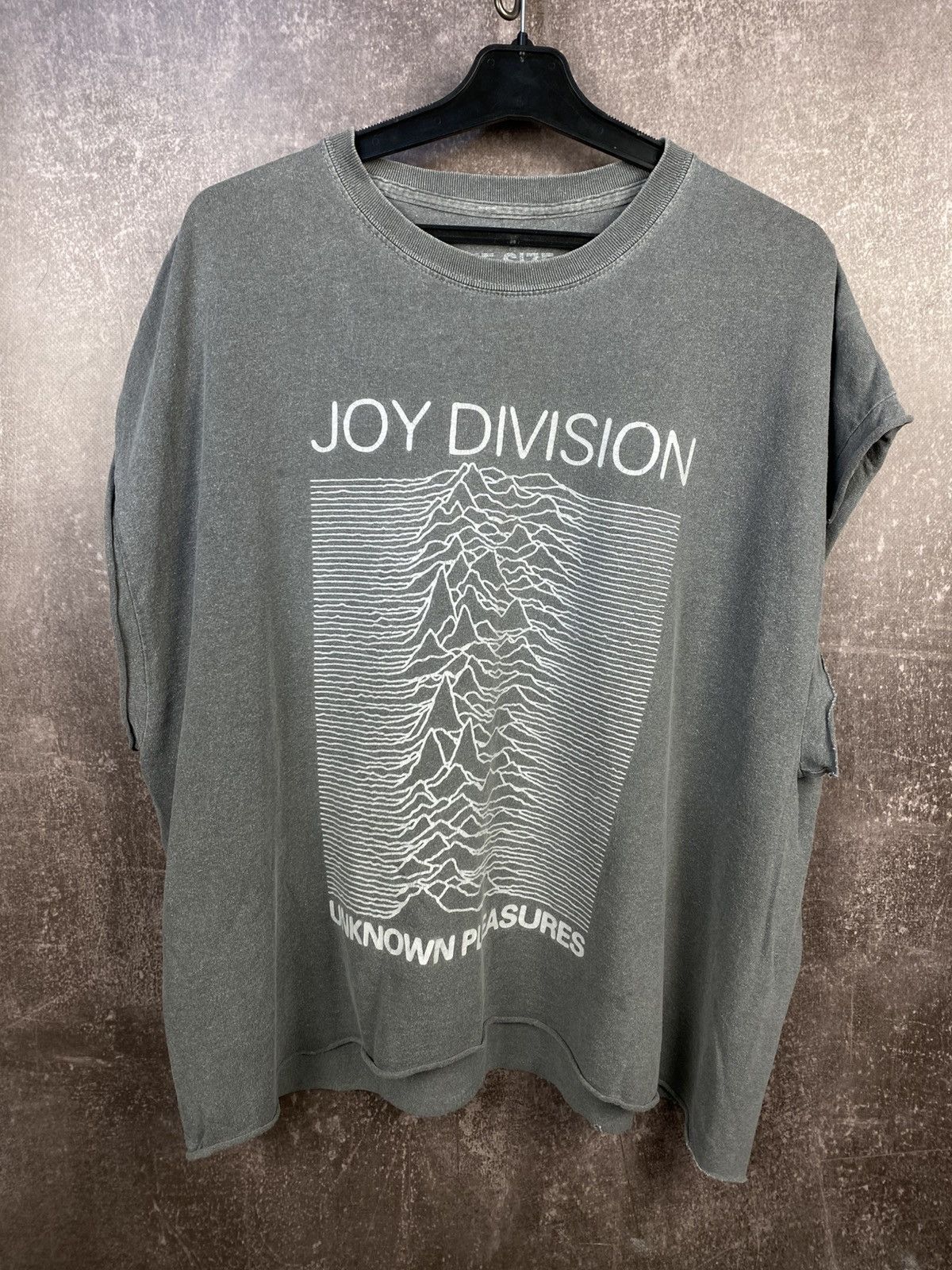 Band Tees Joy Division Vintage Band Shirt Size US XL / EU 56 / 4 - 1 Thumbnail