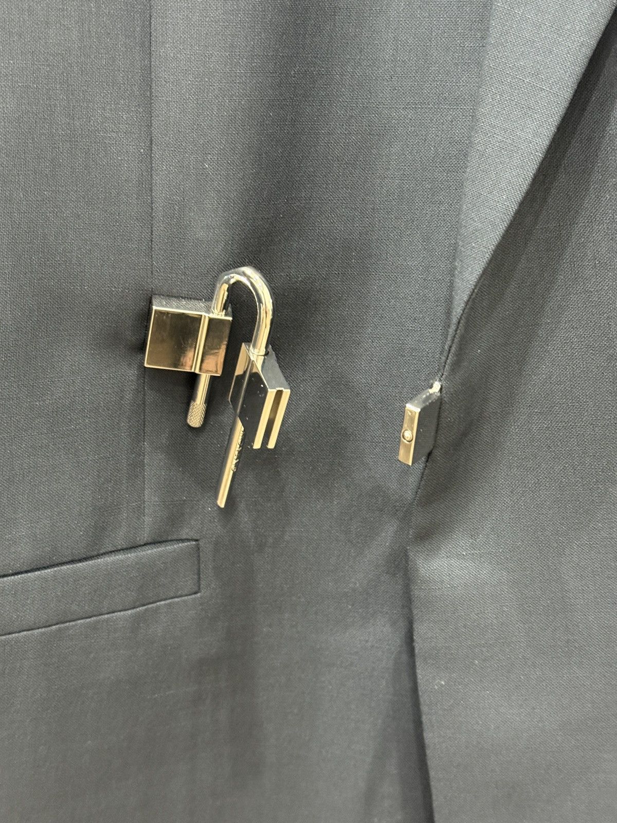 Givenchy Givenchy Padlock Blazer Men’s - Navy Size 36R - 4 Thumbnail