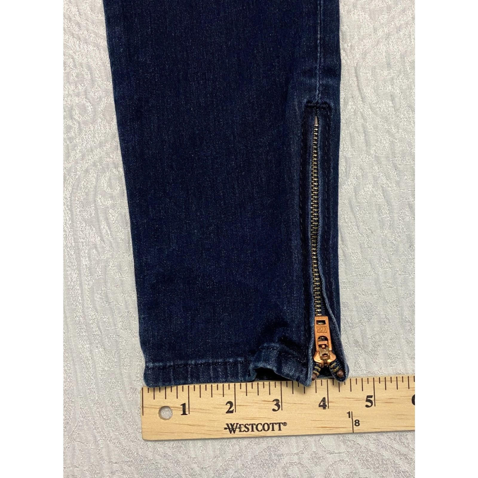 True Religion VINTAGE True Religion Krista Skinny Jeans 25 Blue Cargo Ankle Zip Made in USA Size 26" / US 2 / IT 38 - 6 Thumbnail