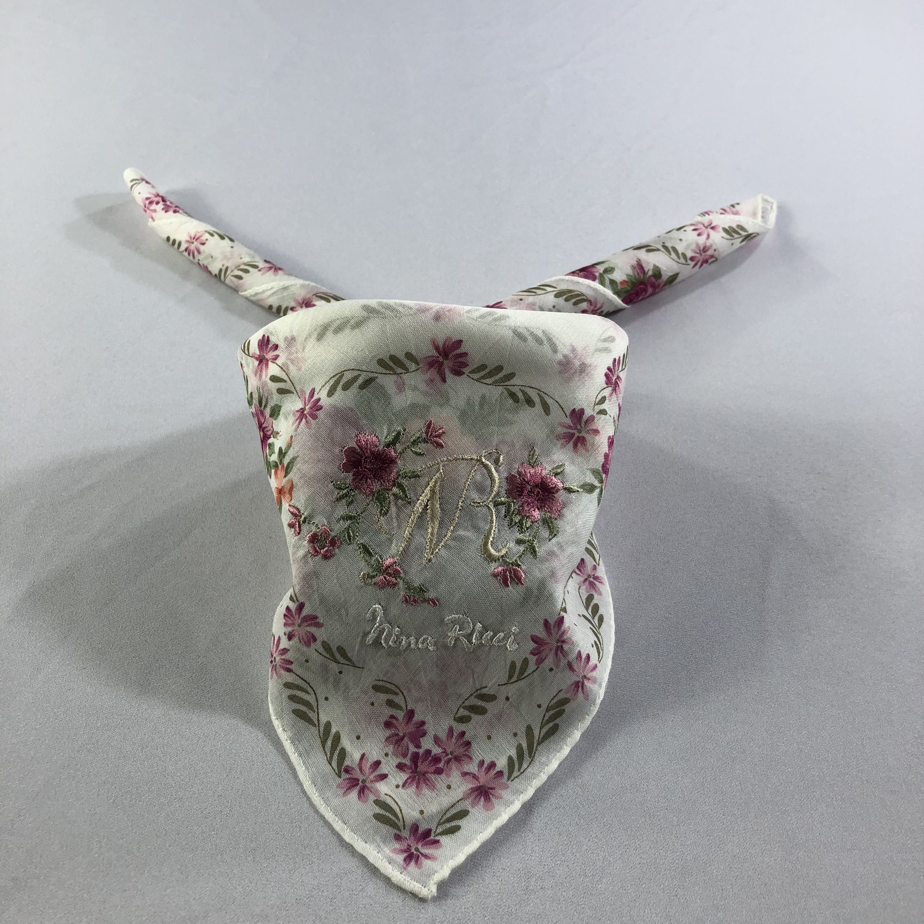 Nina Ricci Nina Ricci Handkerchief Neckerchief Bandana H1570 Size ONE SIZE - 1 Thumbnail