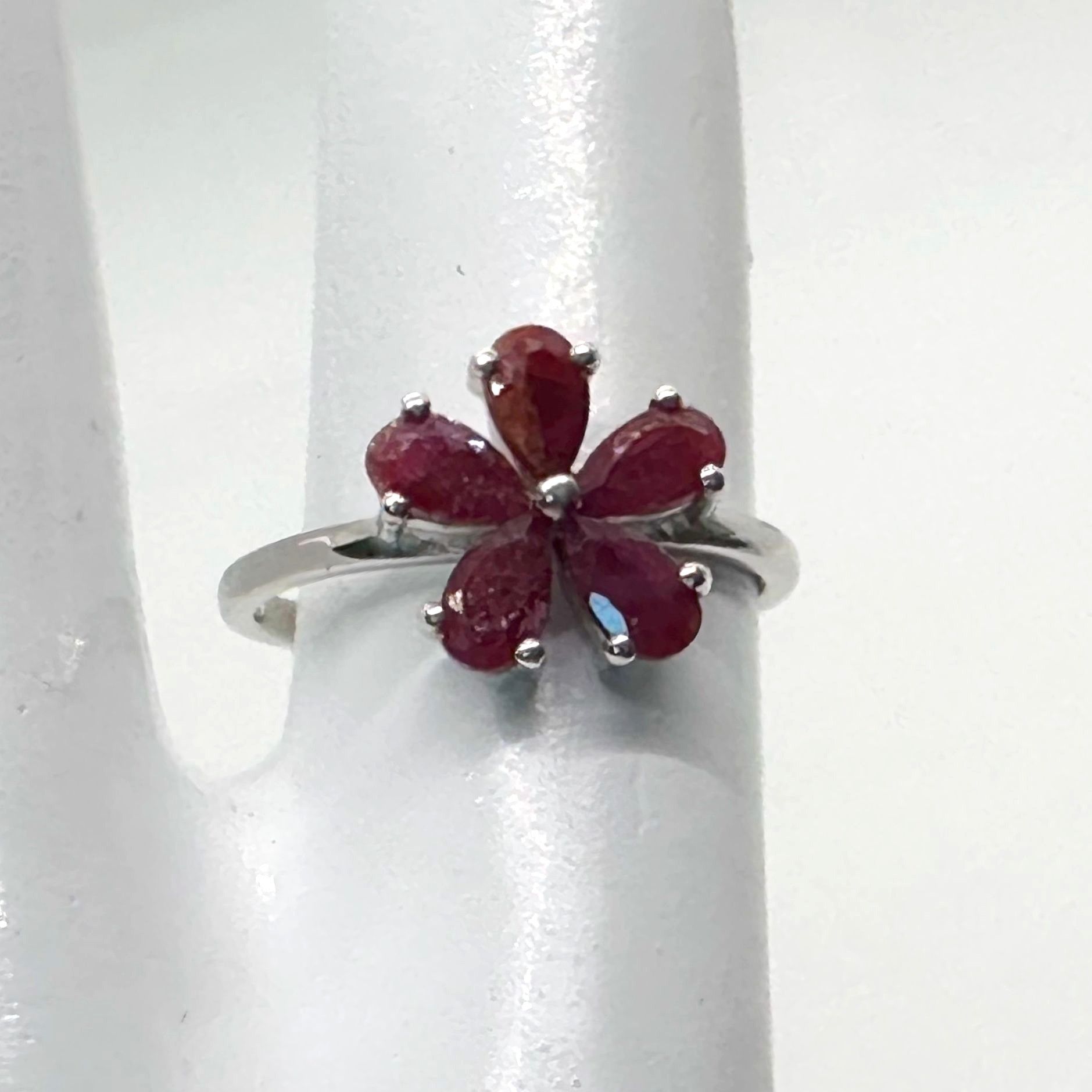 Other Natural Ruby Flower Ring - Sterling Silver - Size 8 - Simp Size ONE SIZE - 2 Thumbnail