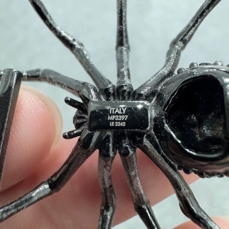 Louis Vuitton Louis Vuitton Spider Brooch | Grailed