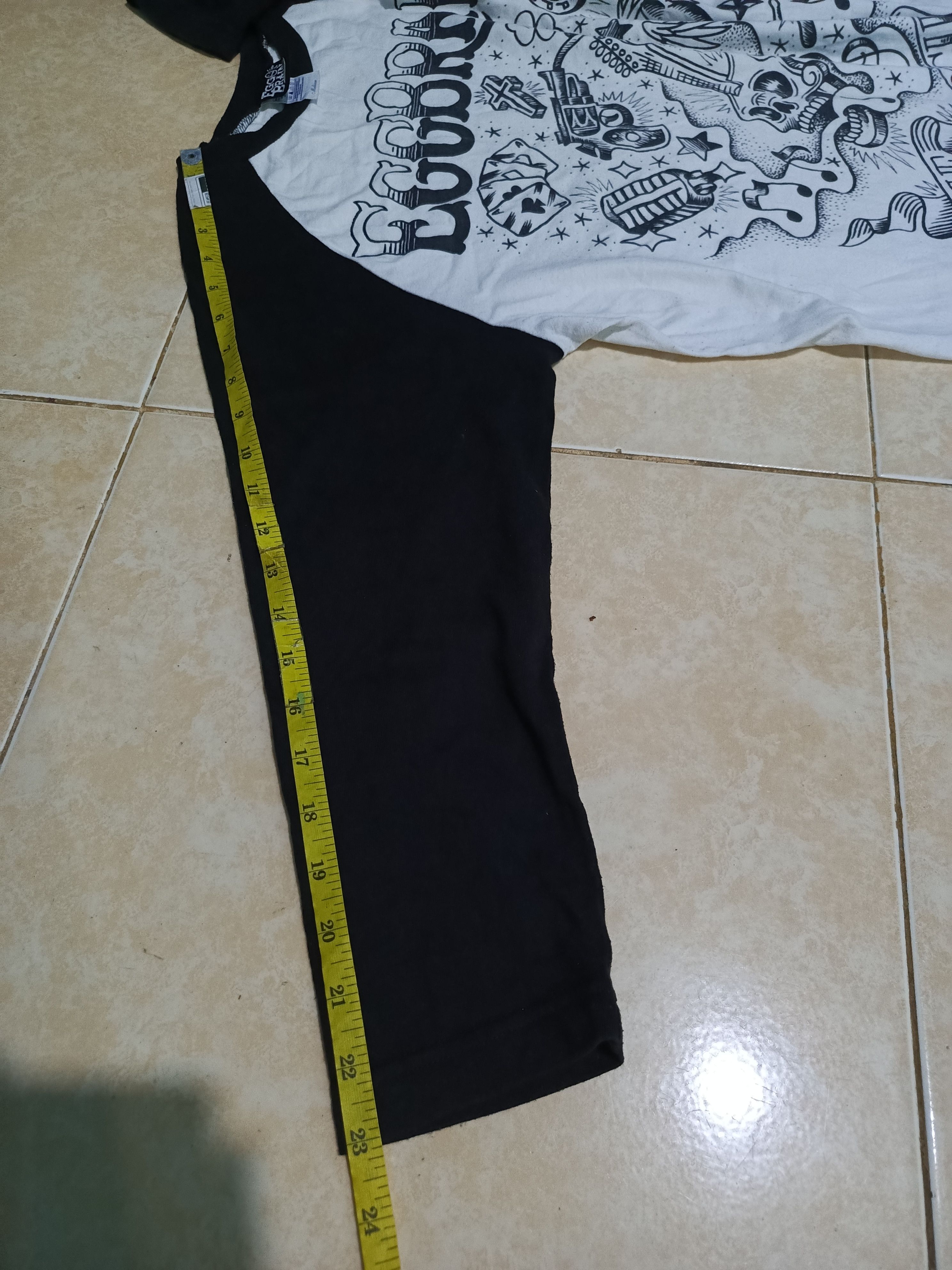 Band Tees Eggbrain the subciety band tees Size US M / EU 48-50 / 2 - 10 Thumbnail