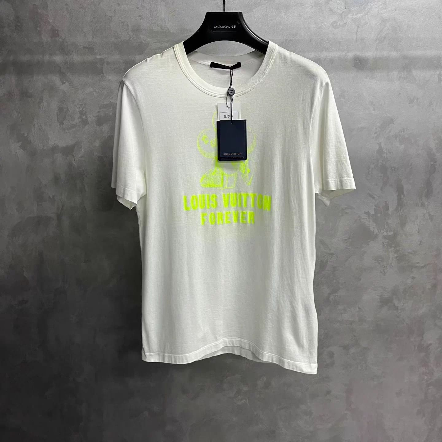 Louis Vuitton Louis Vuitton White Print Crewneck Short Sleeve Tee Size L Size US L / EU 52-54 / 3 - 1 Thumbnail