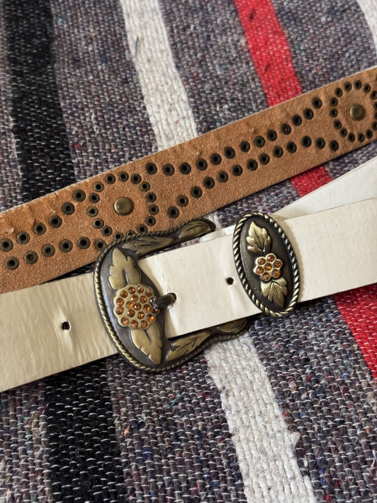 Cowboy Equipment Vintage Women’s Genuine Leather Western Studded Cowboy Belt Size ONE SIZE - 2 Thumbnail