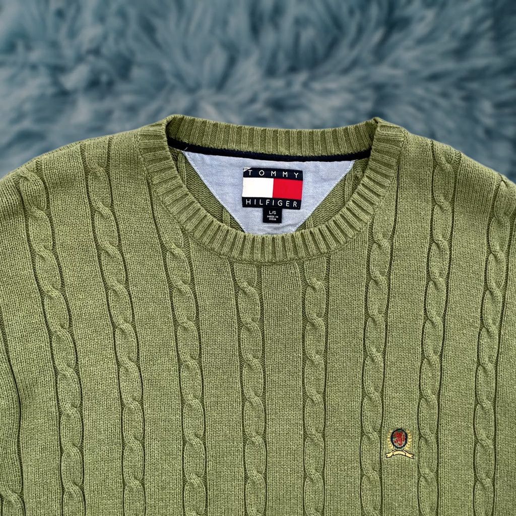 Tommy Hilfiger VINTAGE Tommy Hilfiger Sweater Adult Large Crew Neck Cable Knit Mens Size US L / EU 52-54 / 3 - 1 Thumbnail