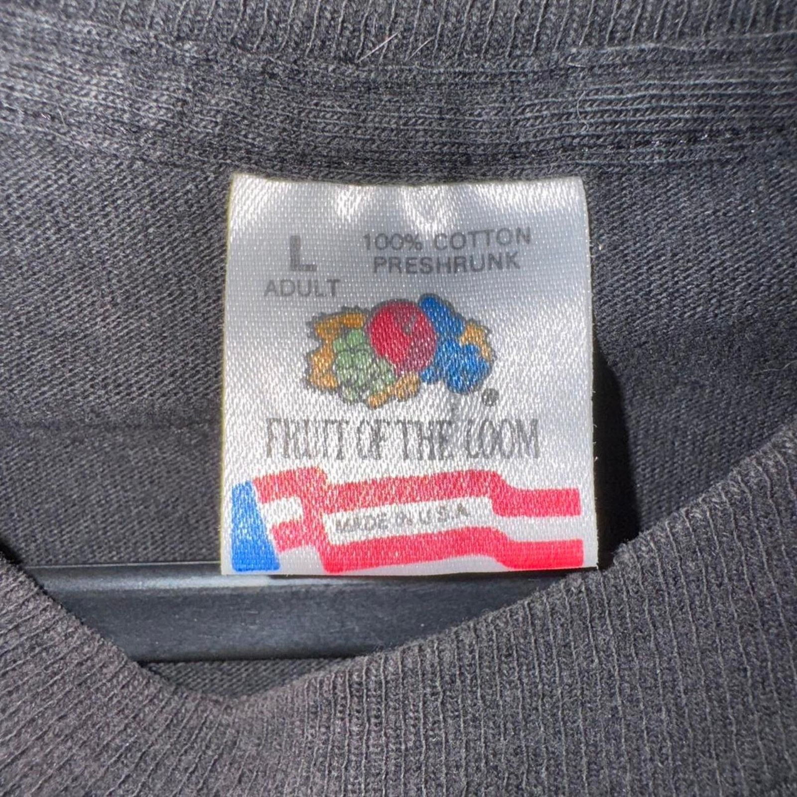 Fruit Of The Loom Vintage y2k the PhD's "we bring the party" 1990s t-shirt Size US L / EU 52-54 / 3 - 4 Thumbnail