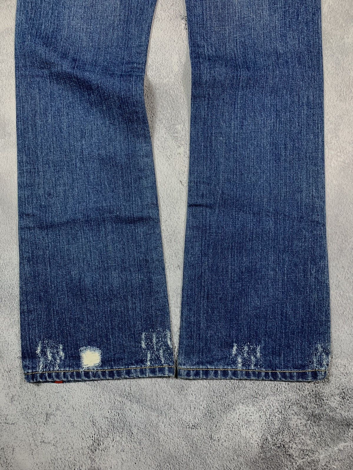 Japanese Brand × Vintage Vintage Y2K Low rise distressed faded regular denim jeans Size 29" - 4 Thumbnail