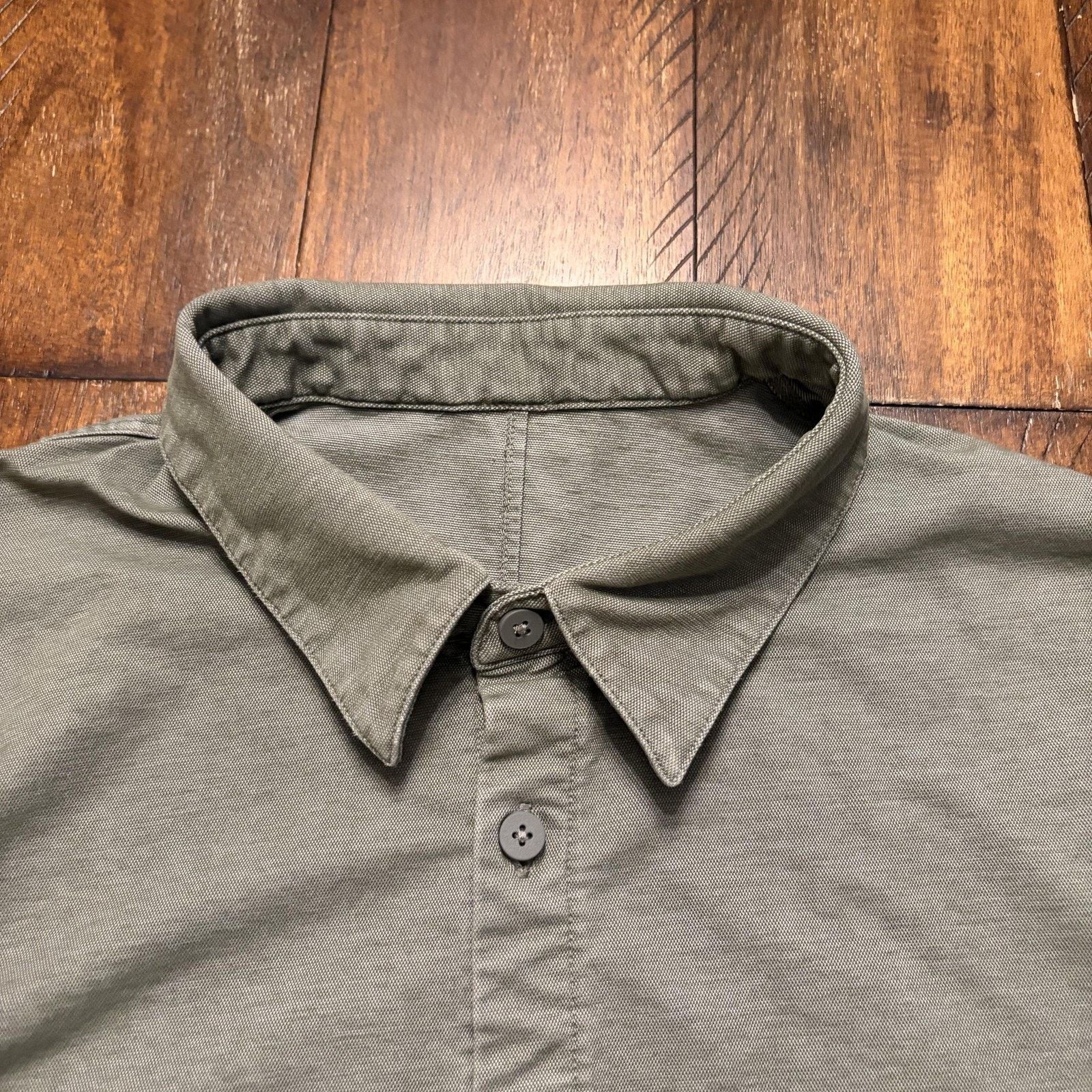 Lululemon Lululemon Shirt Mens Large Green Solid Button Up Long Sleeve Size US L / EU 52-54 / 3 - 6 Thumbnail