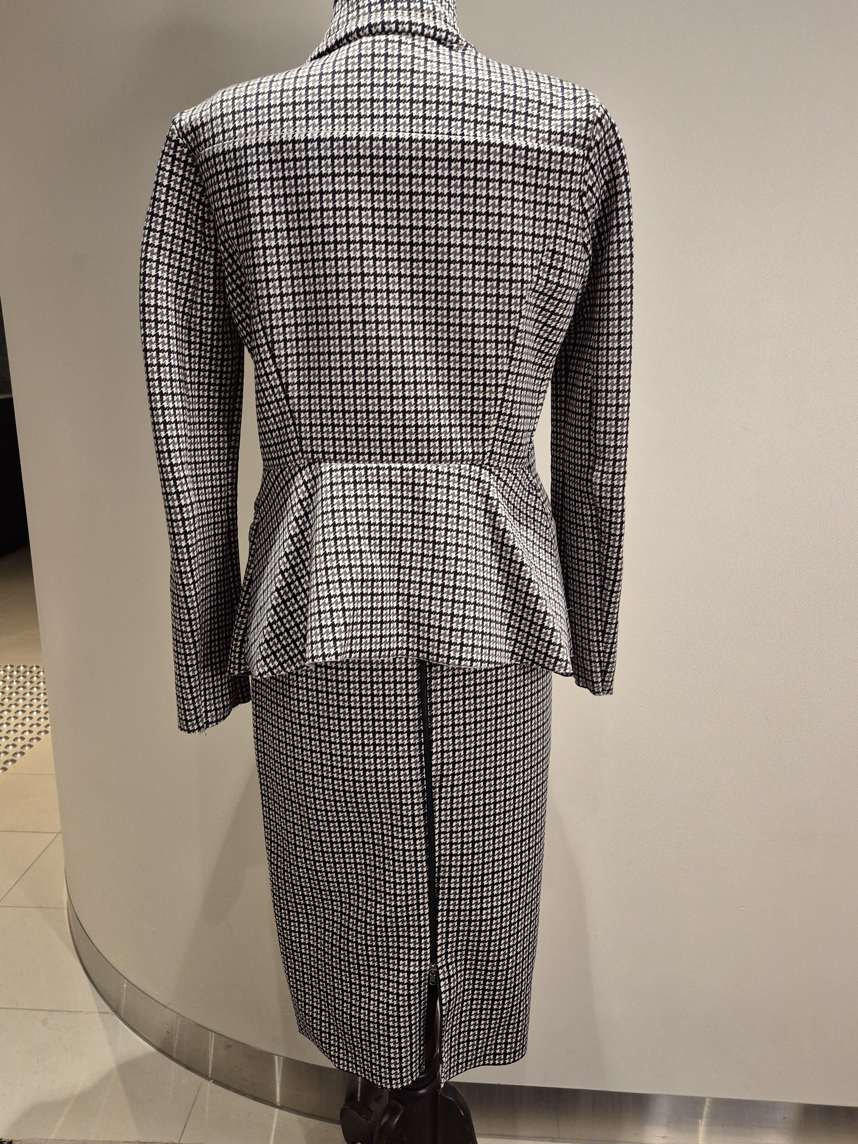 Max Mara Sportmax Code checked 2 piece suit Y2K Size S / US 4 / IT 40 - 2 Thumbnail