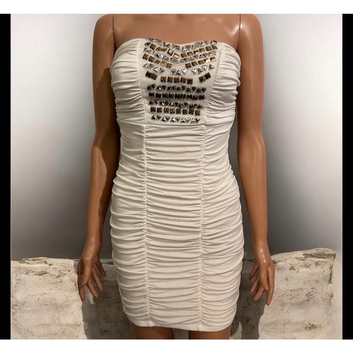 Bebe Bebe Strapless Ruched Mini Dress Size Small Size S / US 4 / IT 40 - 1 Thumbnail