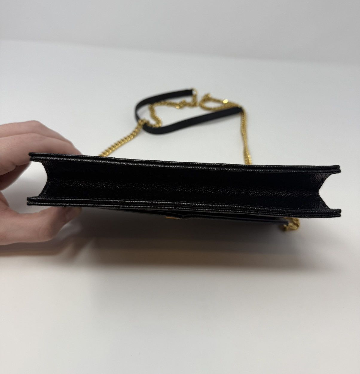 Yves Saint Laurent Saint Laurent Cassandre Envelope Chain Wallet Size ONE SIZE - 4 Thumbnail
