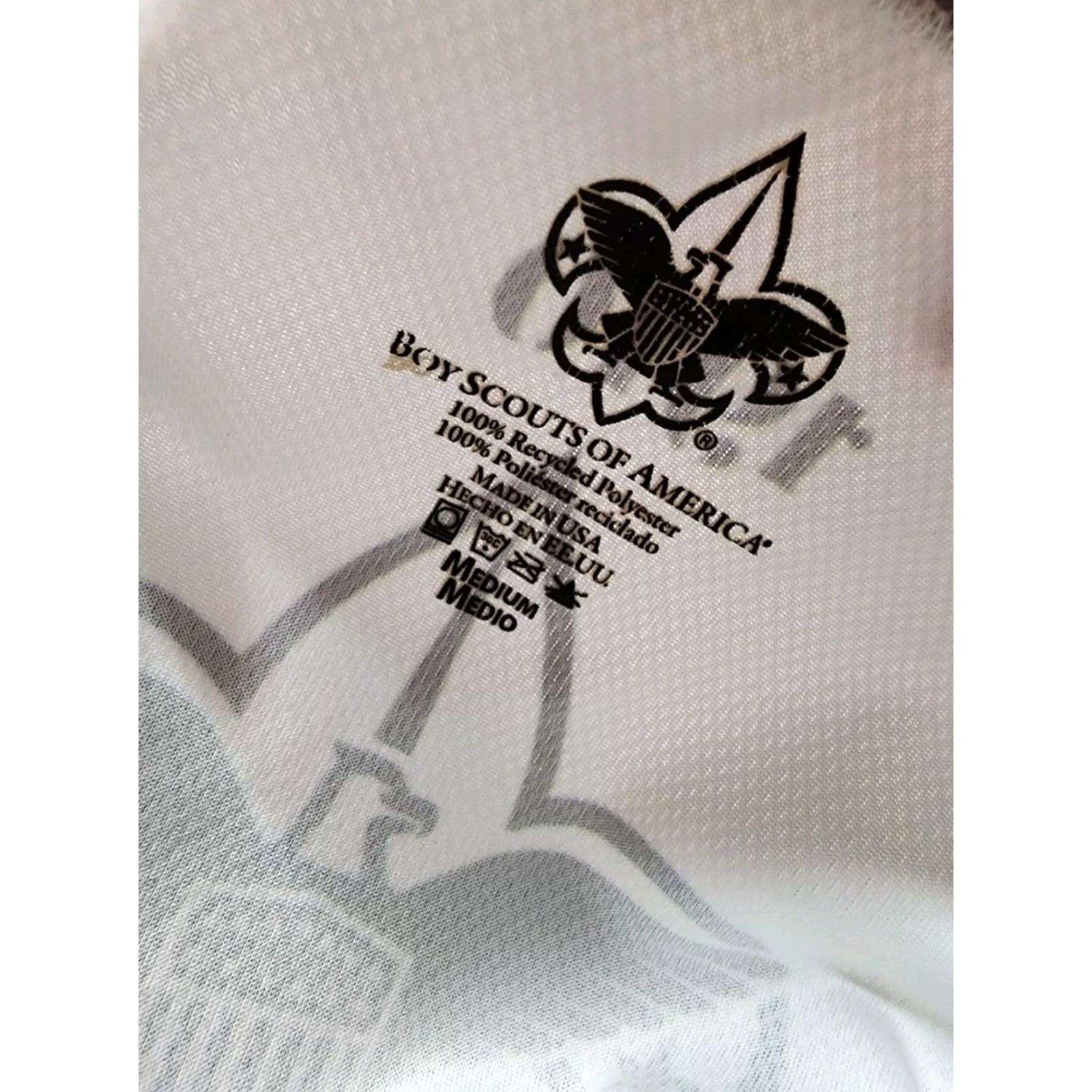 Vintage VINTAGE Boy Scouts of America T Shirt Mens M White USA AOP All Over Print Distressed Short Sleeve Crew Neck Benign Size US M / EU 48-50 / 2 - 5 Thumbnail