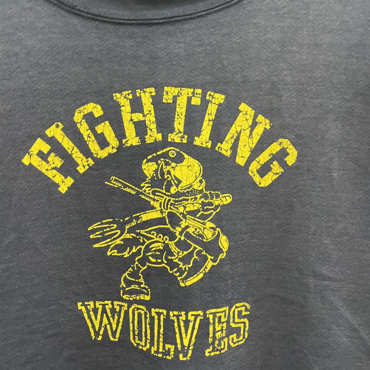 Edwin × Vintage 🔥Vintage Edwin Sports Fighting Wolves Sun Faded Sweatshirts Size US M / EU 48-50 / 2 - 6 Thumbnail