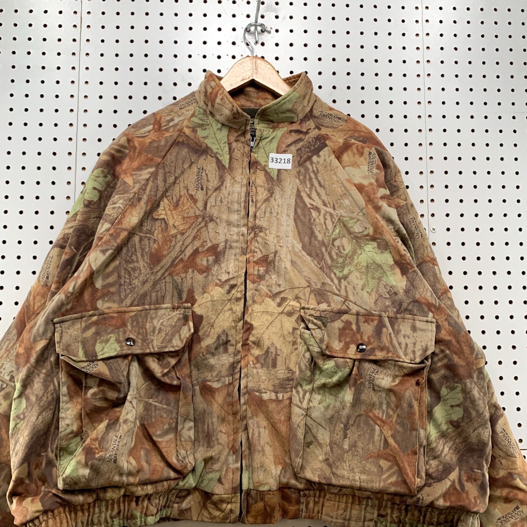 Vintage VINTAGE White Water Outdoors Camouflage Hunting Jacket Mens 2XL White Camo Bomber Jacket 30.5x26.5 Nature Outdoor Mens Size US XXL / EU 58 / 5 - 2 Thumbnail