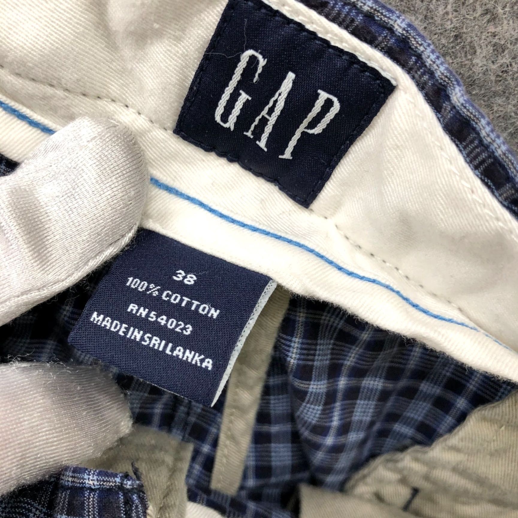 Gap Gap Chino Shorts Mens Size 38 Blue Plaid 10" Inseam Cotton Flat Front Summer Casual Mens Size US 38 / EU 54 - 8 Thumbnail