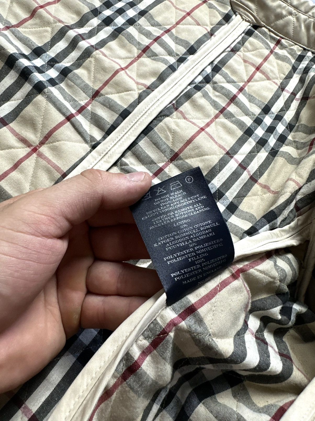 Burberry Vintage 90s Burberry Nova Check Quilt Luxury Jacket Size S / US 4 / IT 40 - 10 Thumbnail
