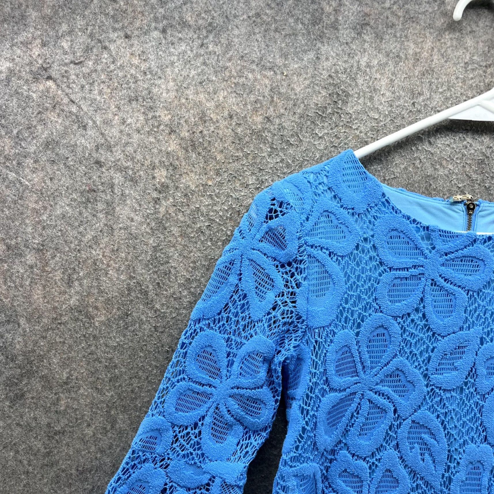Lilly Pulitzer Lilly Pulitzer Dress Womens XXS Blue Floral Lace 3/4 Bell Sleeve Shift Mini Size XXS / US 00 / IT 34 - 7 Thumbnail