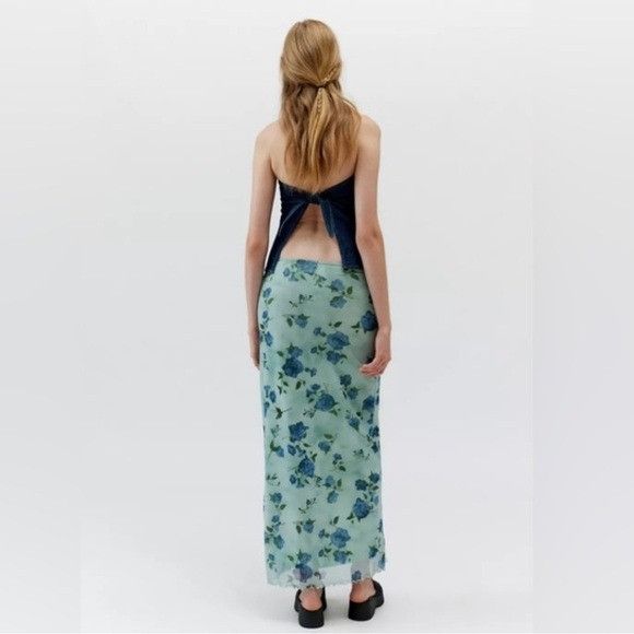 Urban Outfitters Urban Outfitters Camilla Mesh Maxi Floral Skirt Size 27" / US 4 / IT 40 - 3 Thumbnail