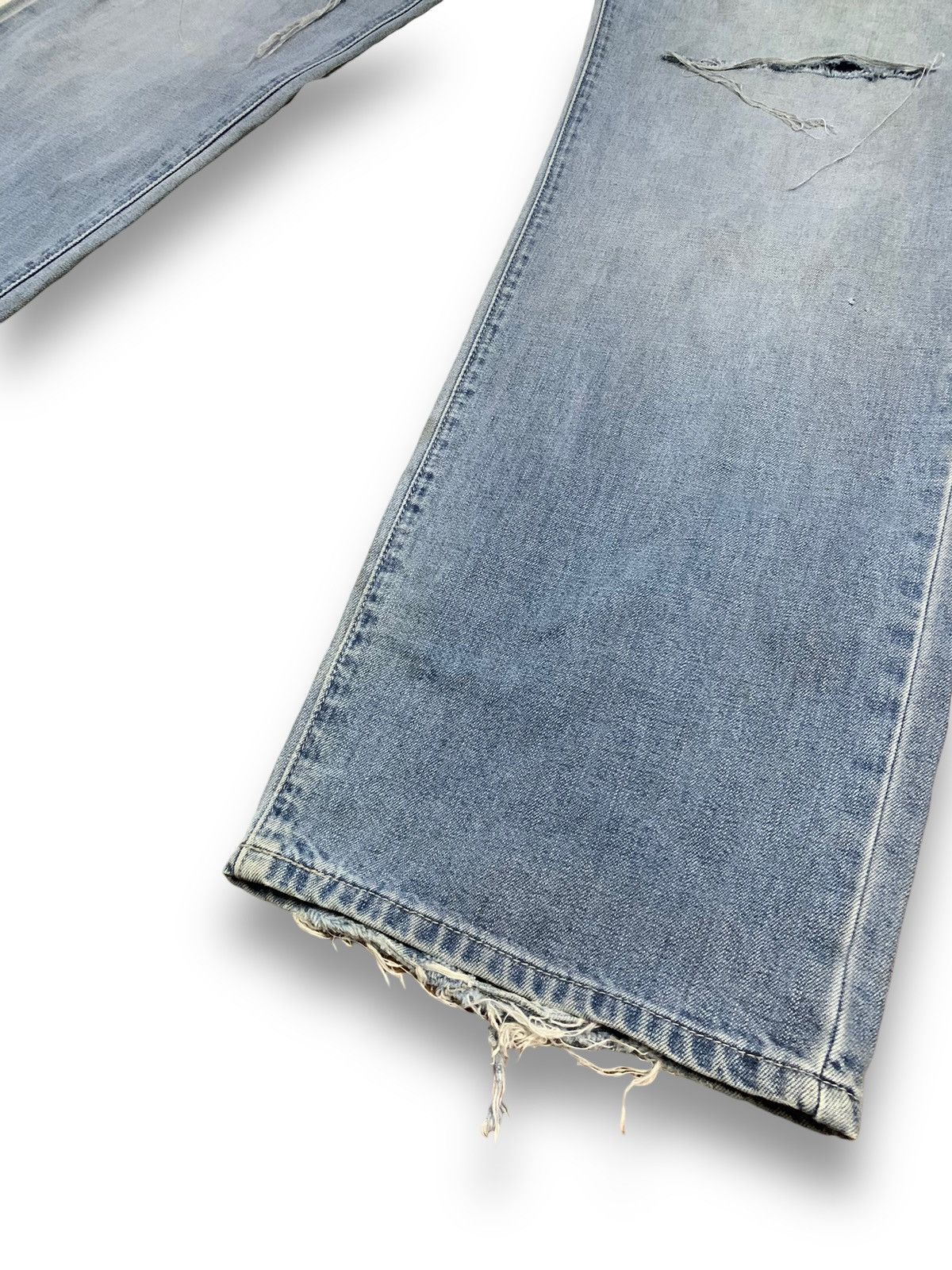 Levi's Vintage 90s Levis Faded Buckle Back Baggy Distressed Jeans Size US 34 / EU 50 - 12 Thumbnail