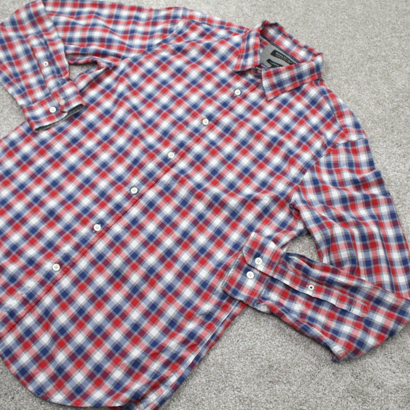 Banana Republic Banana Republic Camden Fit Shirt Mens Medium Red/Blue Plaid Button-Up, 100% Cotton, Button Front, Long Sleeve, Regular Fit Size US M / EU 48-50 / 2 - 3 Thumbnail