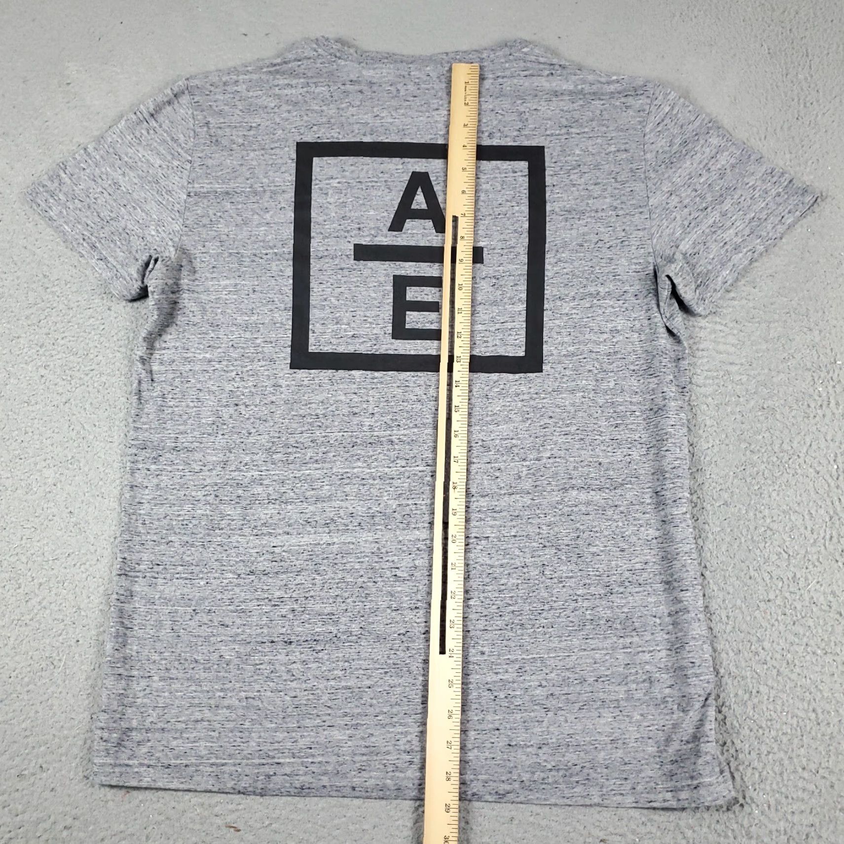 American Eagle Outfitters American Eagle Outfitters T Shirt Mens Large Gray Short Sleeve Crew Neck Casual All Seasons Size US L / EU 52-54 / 3 - 4 Thumbnail